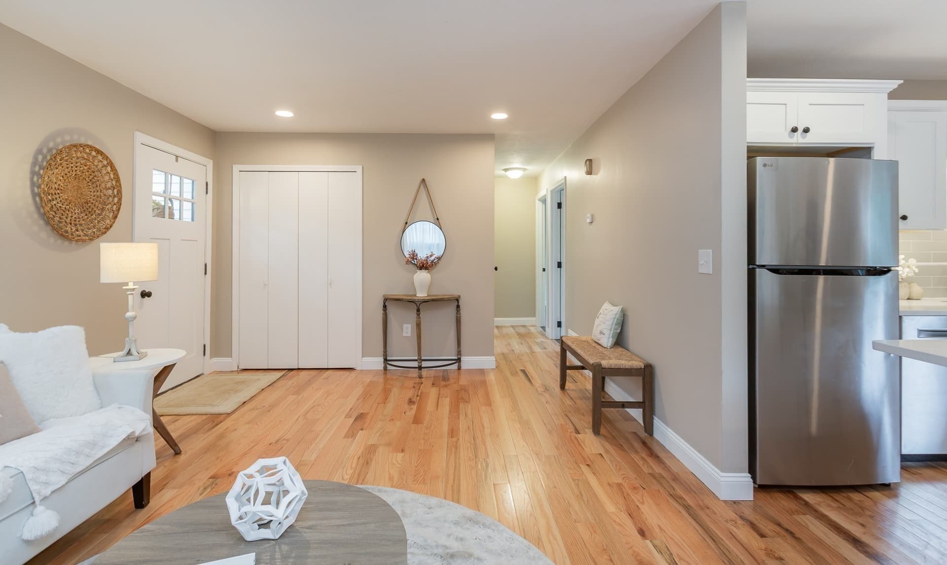 Single Family Residence at 279 Caroline St, New Bedford MA 02740, photo 4 of 27