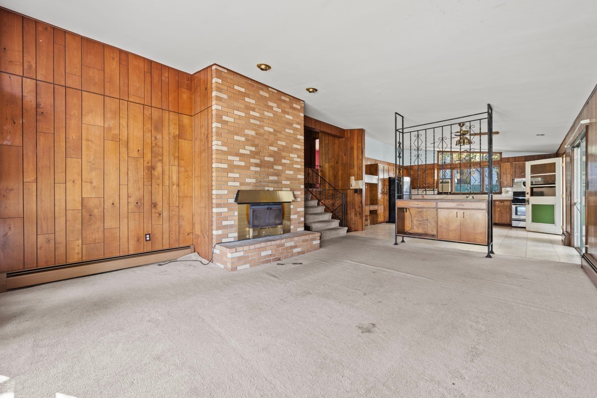 Single Family Residence at 59 Hally Rd, Lowell MA 01854, Lowell, photo 6 of 39