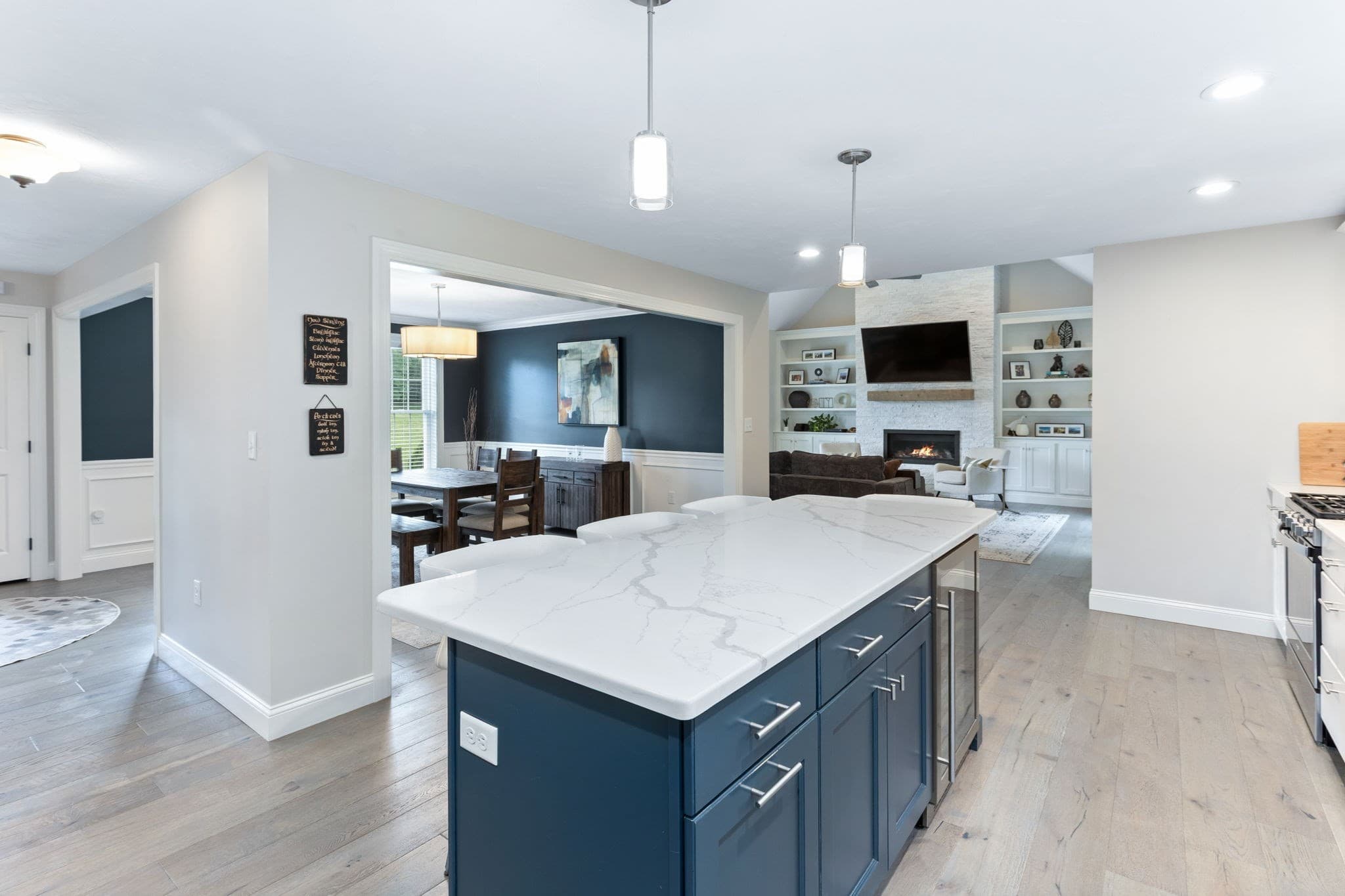 Single Family Residence at 22 Whitmarsh Ln, East Bridgewater MA 02333, East Bridgewater, photo 5 of 42