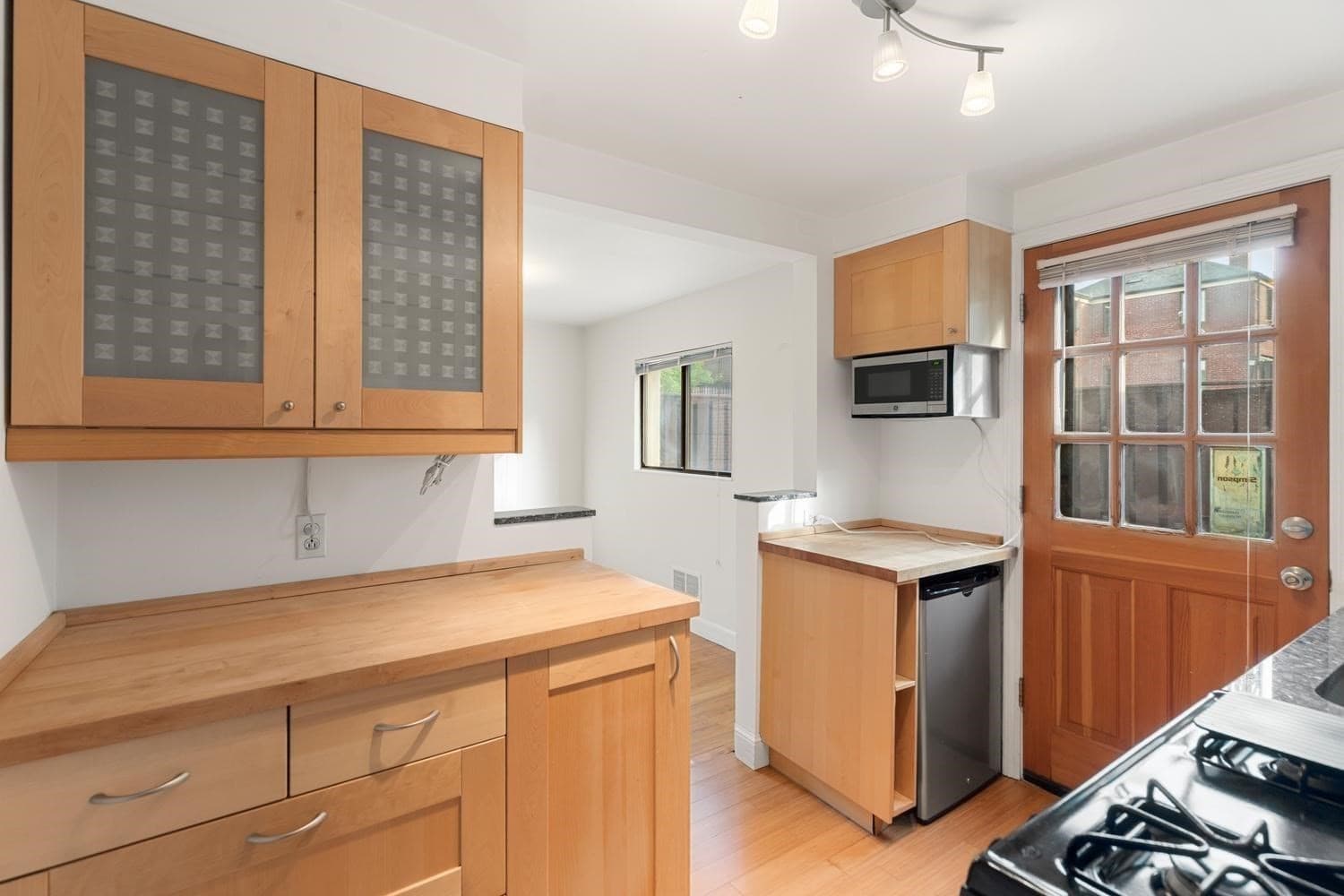 Condominium at 14 Grant Ave # 14, Watertown MA 02472, Watertown, photo 13 of 31