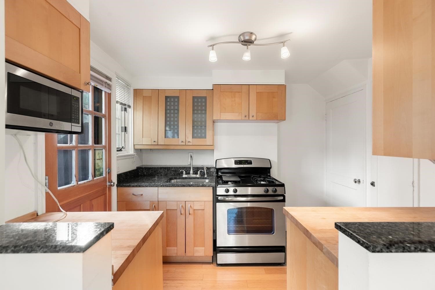 Condominium at 14 Grant Ave # 14, Watertown MA 02472, Watertown, photo 12 of 31
