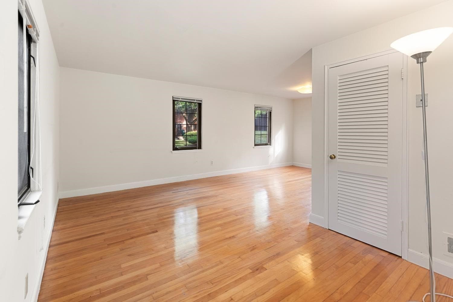 Condominium at 14 Grant Ave # 14, Watertown MA 02472, Watertown, photo 7 of 31