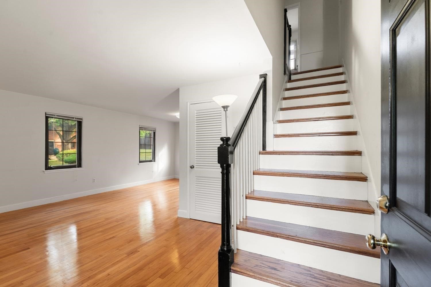 Condominium at 14 Grant Ave # 14, Watertown MA 02472, Watertown, photo 3 of 31
