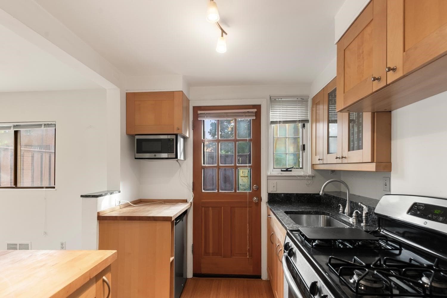 Condominium at 14 Grant Ave # 14, Watertown MA 02472, Watertown, photo 14 of 31