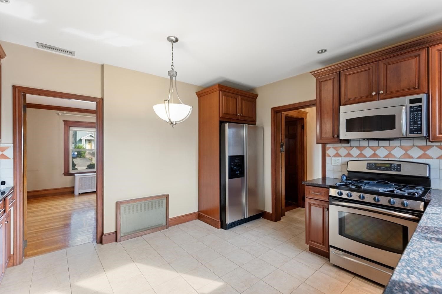 Single Family Residence at 158 Common St, Watertown MA 02472, Watertown, photo 16 of 41