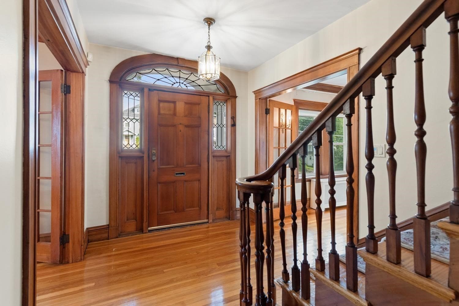 Single Family Residence at 158 Common St, Watertown MA 02472, Watertown, photo 5 of 41