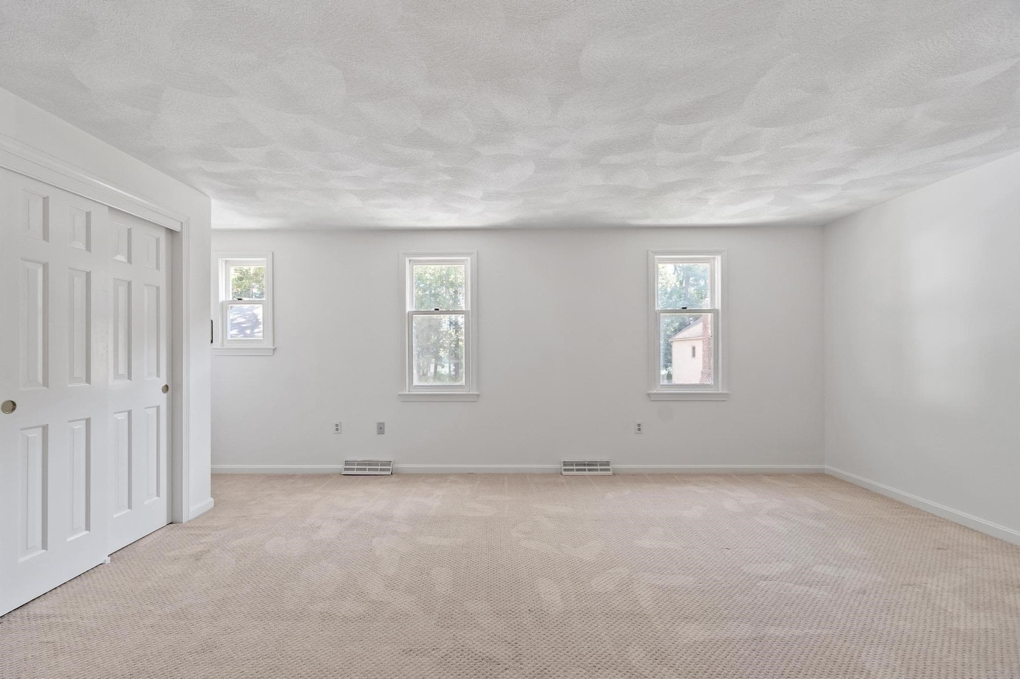 Condominium at 152 Wellman Ave. # 152, Chelmsford MA 01863, Chelmsford, photo 20 of 42