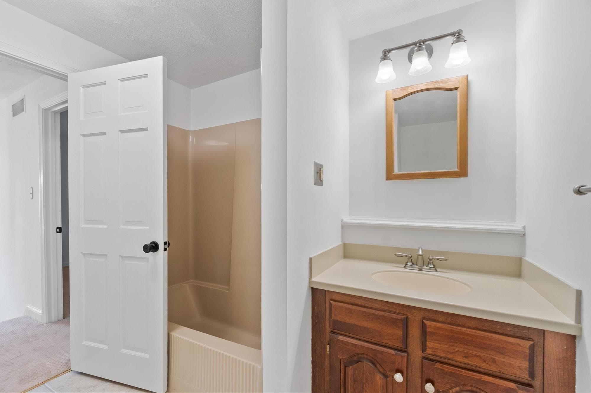 Condominium at 152 Wellman Ave. # 152, Chelmsford MA 01863, Chelmsford, photo 25 of 42