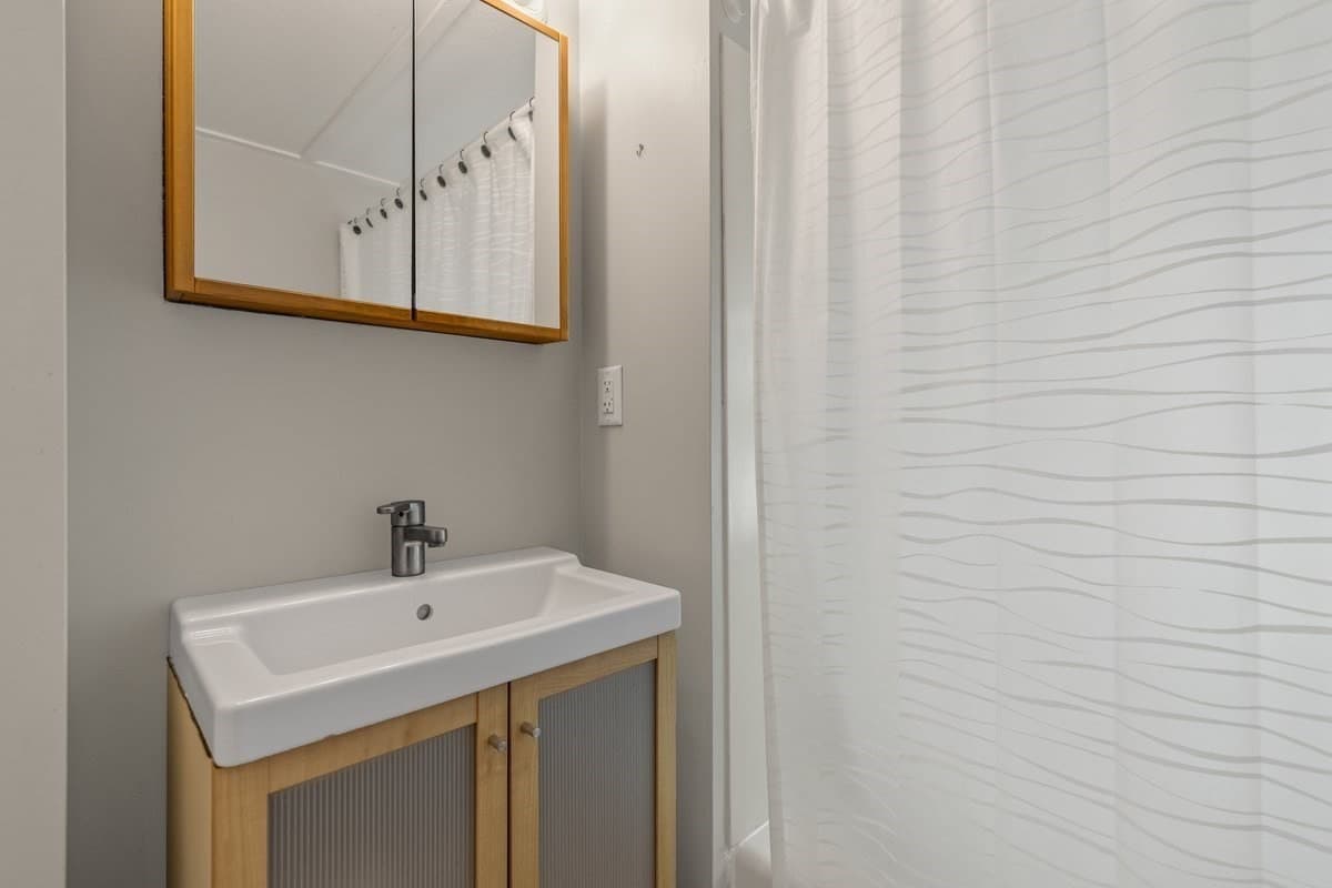 Single Family Residence at 15 3rd St, Wareham MA 02558, Wareham, photo 11 of 25