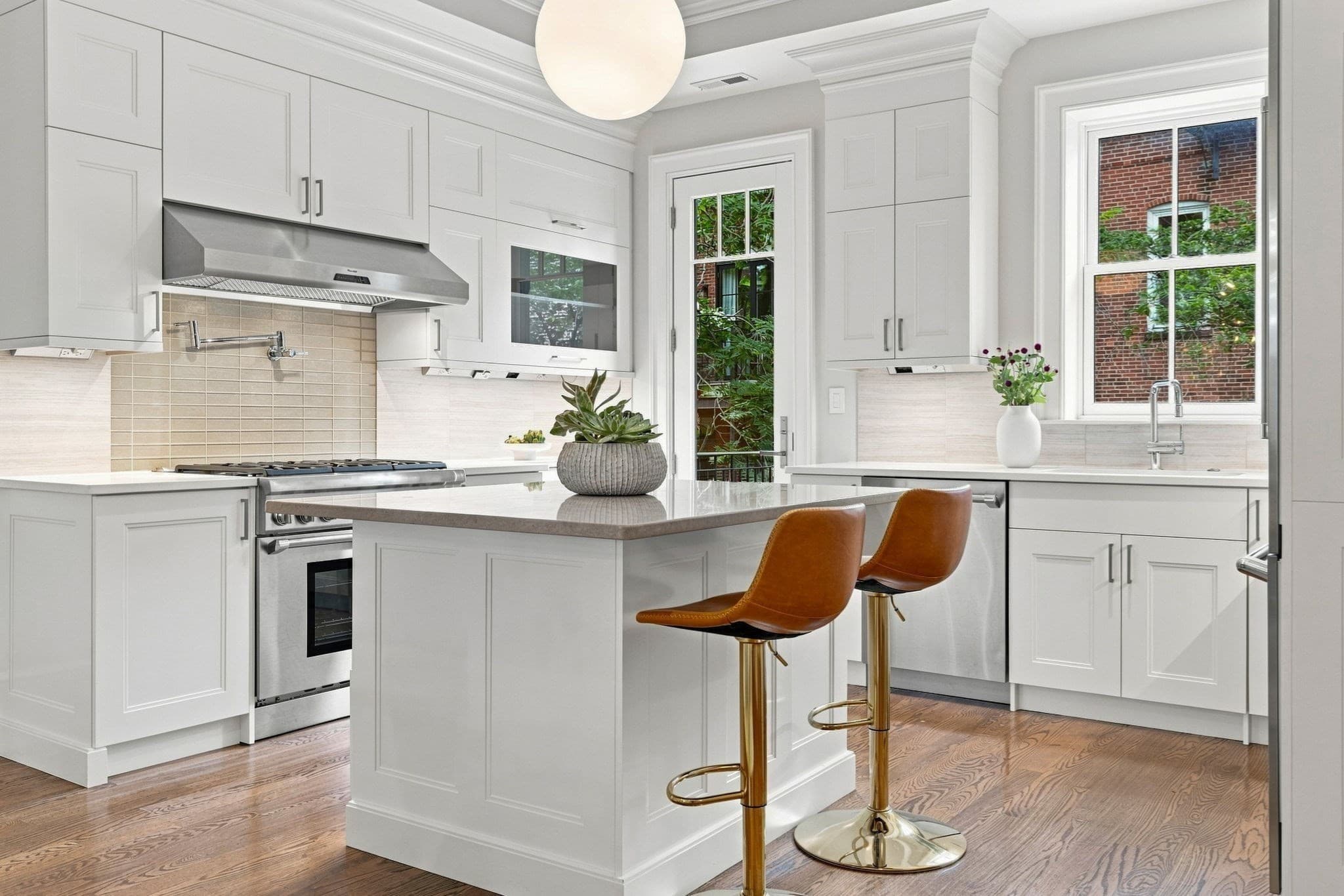 Condominium at 50 Dwight # 2, Boston MA 02118, photo 6 of 29