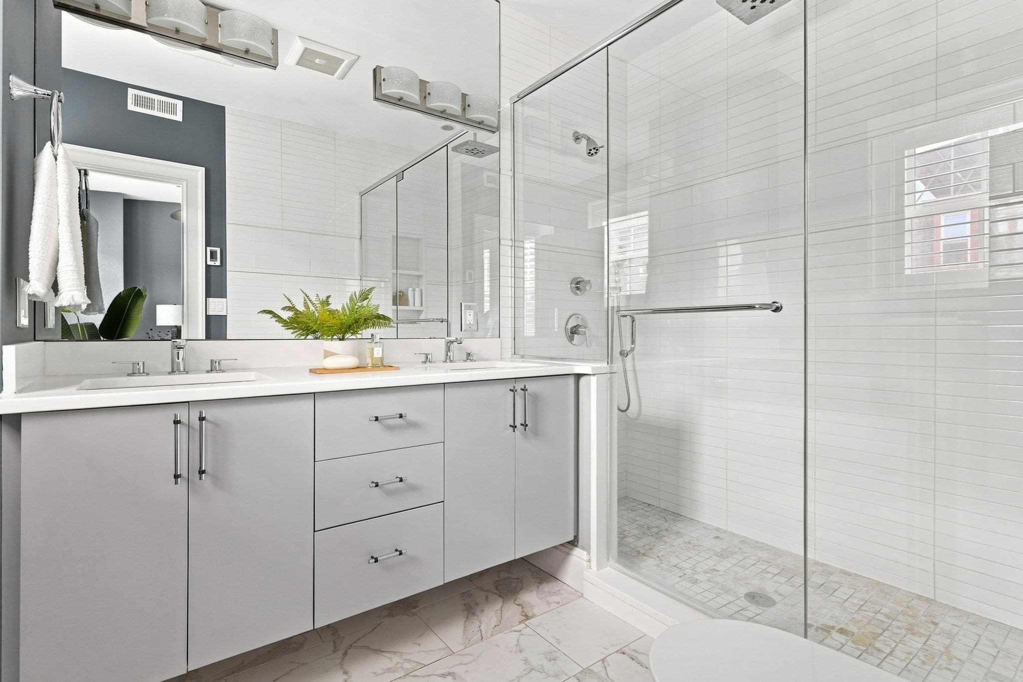 Condominium at 50 Dwight # 2, Boston MA 02118, photo 13 of 29