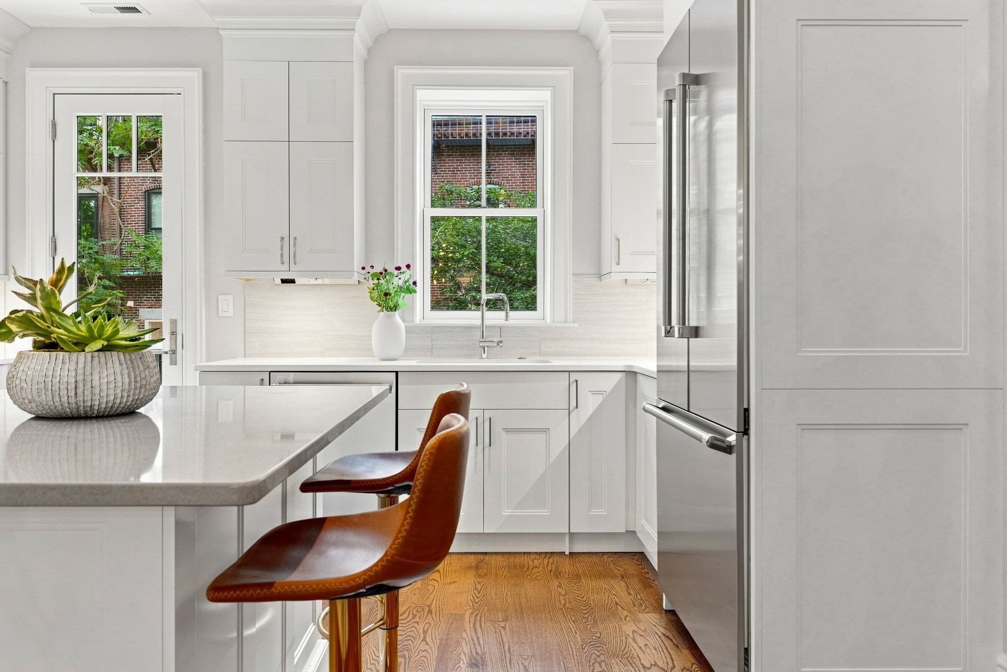 Condominium at 50 Dwight # 2, Boston MA 02118, photo 7 of 29