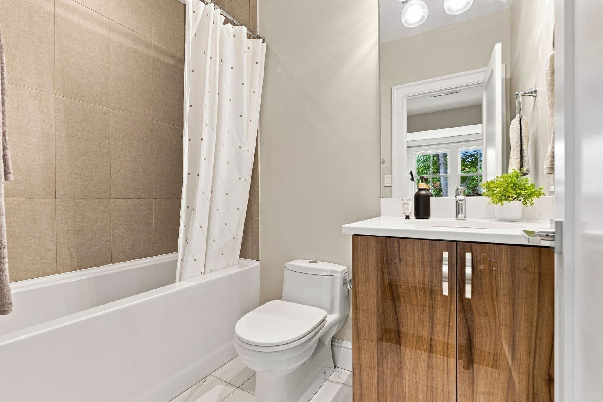 Condominium at 50 Dwight # 2, Boston MA 02118, photo 19 of 29