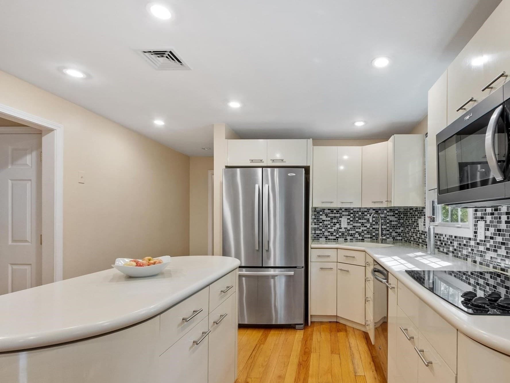Single Family Residence at 6 Sandy Drive, Acton MA 01720, Acton, photo 12 of 42
