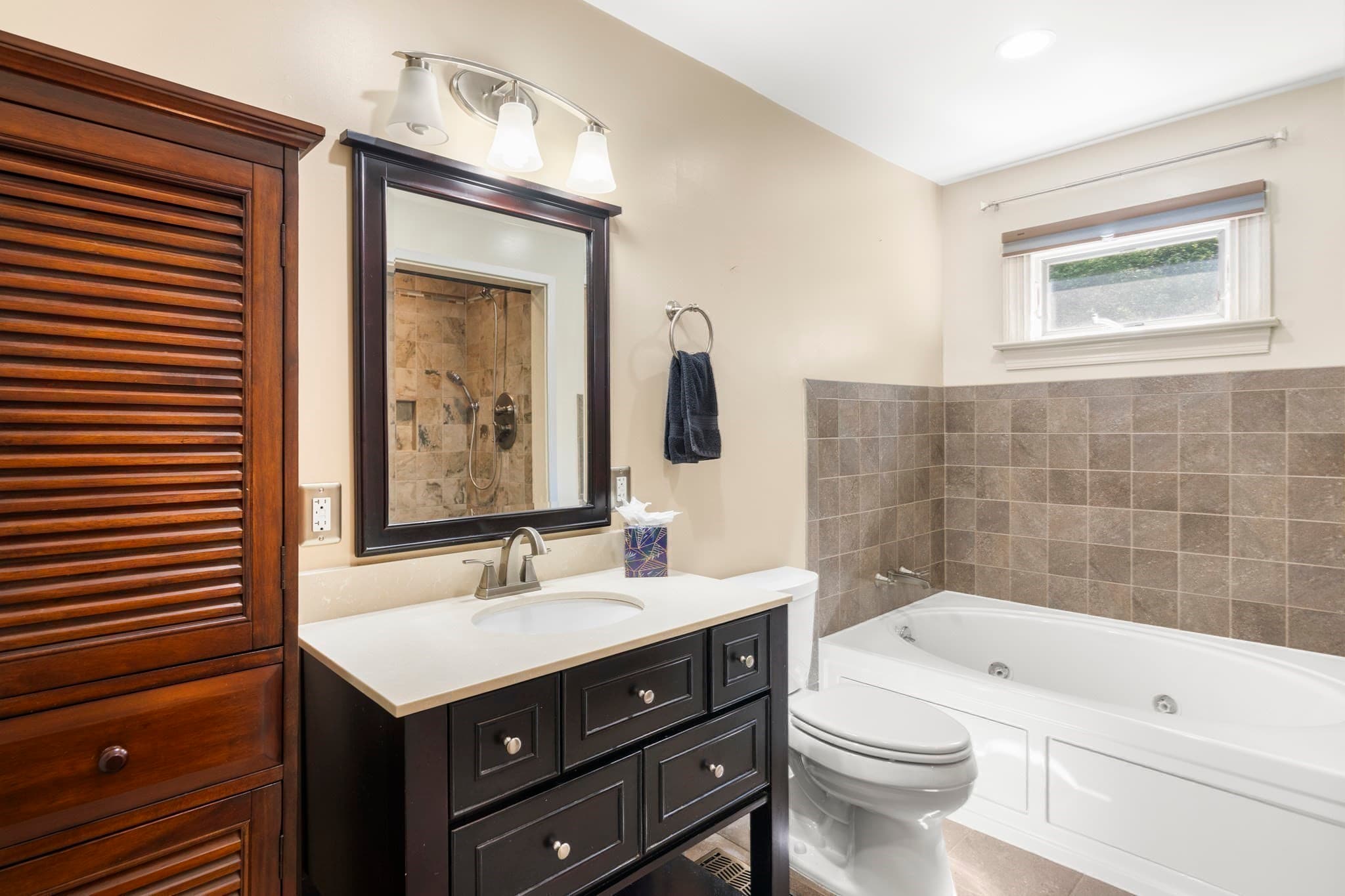 Single Family Residence at 27 Anttila Court, Pembroke MA 02359, Pembroke, photo 15 of 24
