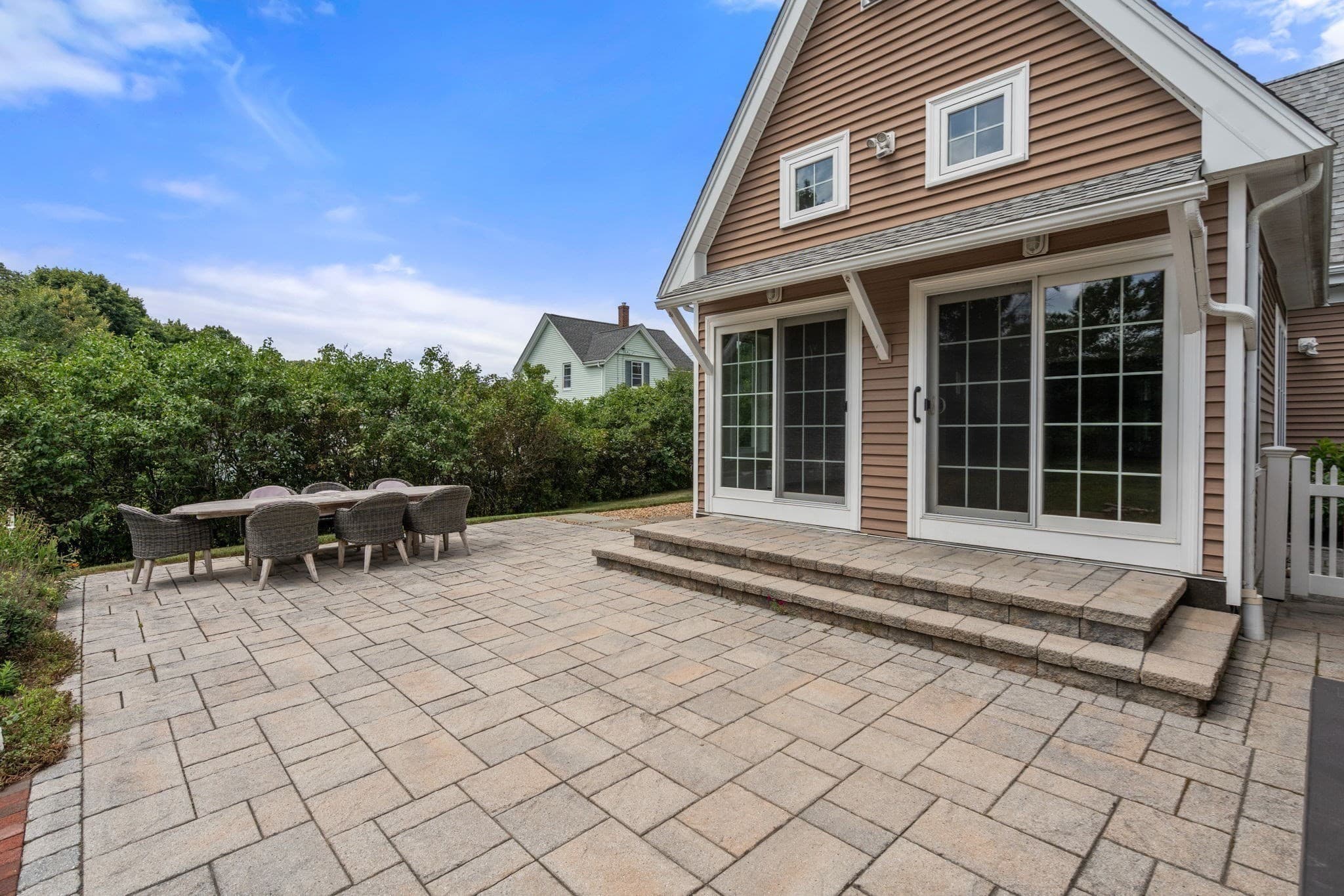 Single Family Residence at 172 West St, Walpole MA 02081, Walpole, photo 2 of 22
