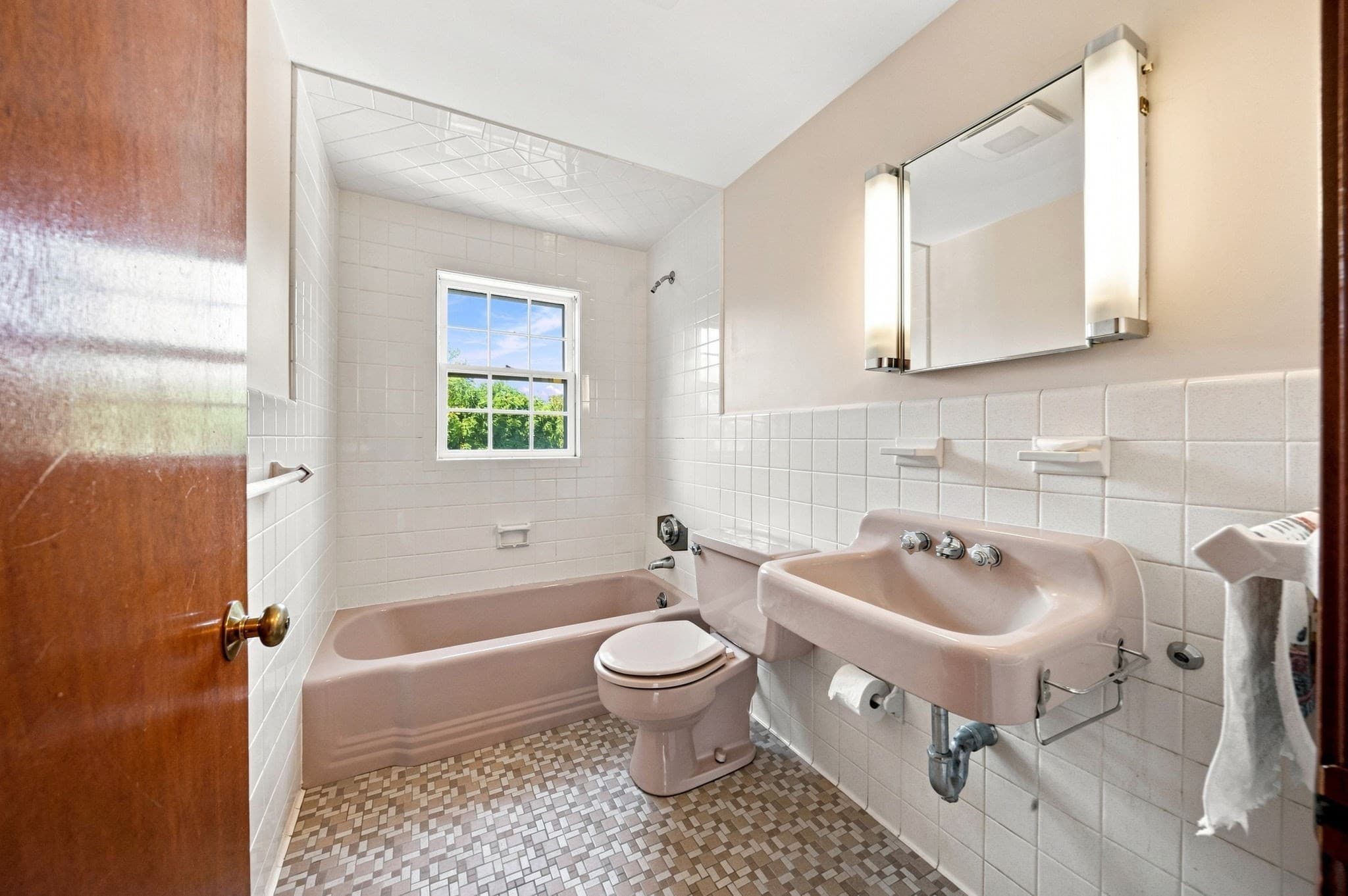 Single Family Residence at 125 Whitehall St, Dedham MA 02026, Dedham, photo 18 of 42