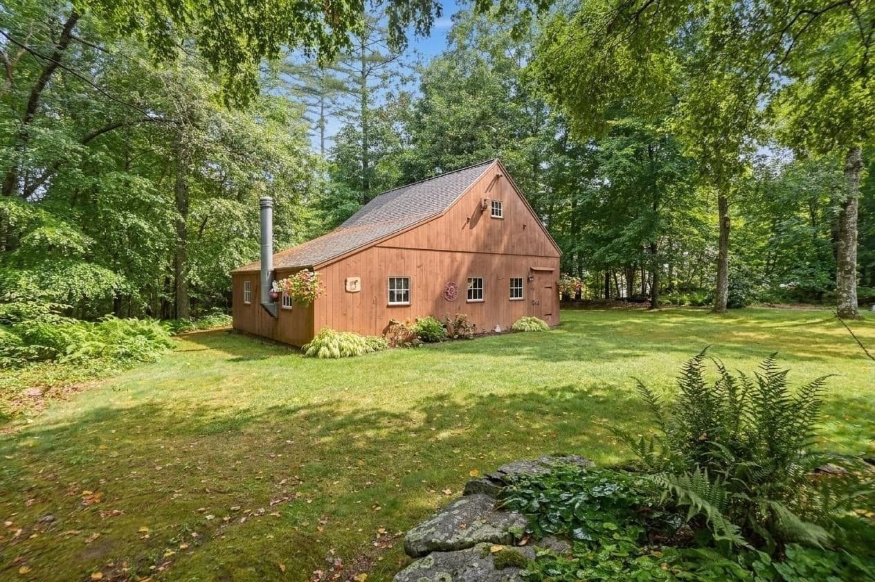 Single Family Residence at 229 Se Main St, Douglas MA 01516, Douglas, photo 3 of 42