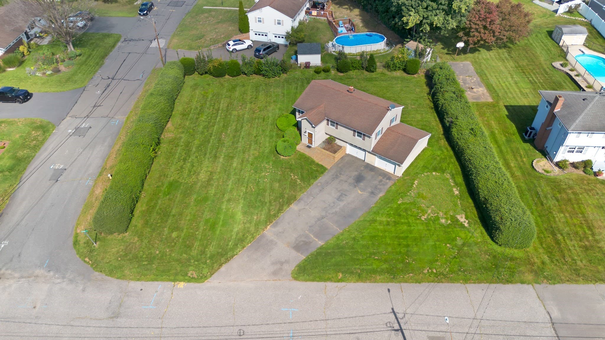 Single Family Residence at 115 Clover Rd., Ludlow MA 01056, Ludlow, photo 2 of 23
