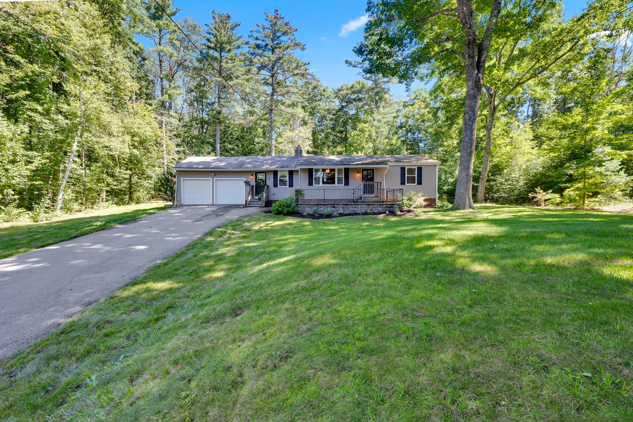 6 Barrett Rd, North Brookfield MA 01535
