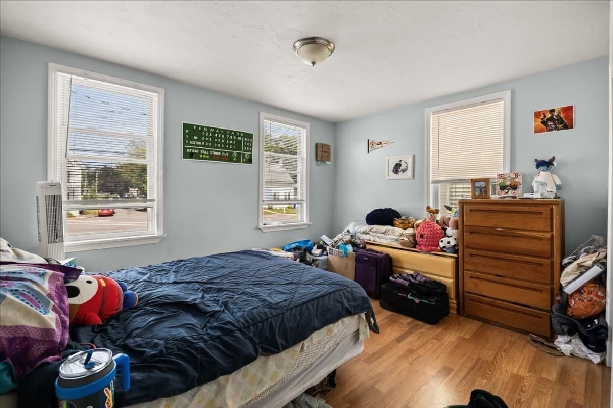 3 Family at 64 Oak St, Taunton MA 02780, Taunton, photo 25 of 36
