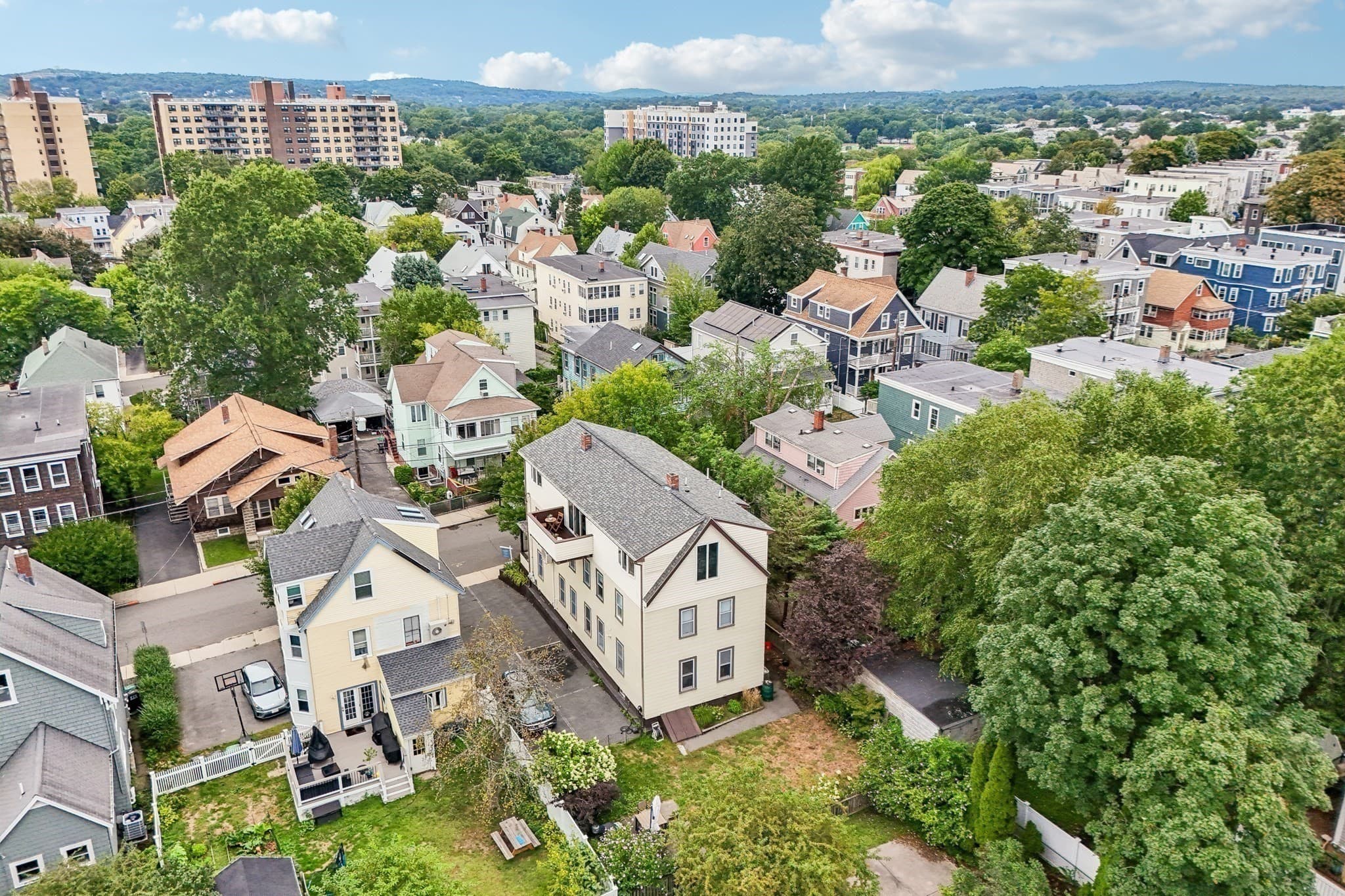 Condominium at 32 Farragut Ave # 3, Somerville MA 02144, Somerville, photo 4 of 35