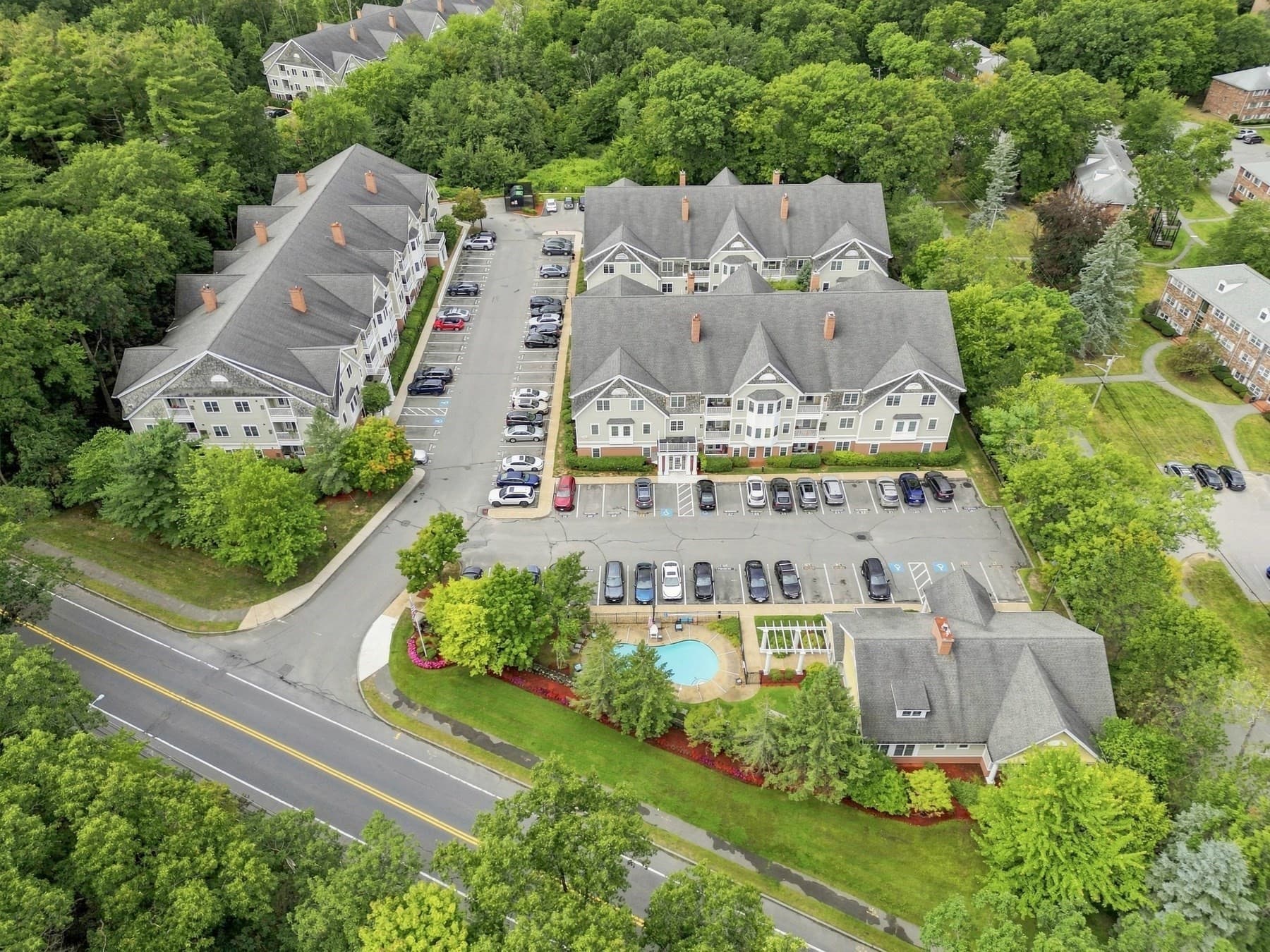 Condominium at 180 Chickering Rd # 302C, North Andover MA 01845, North Andover, photo 38 of 42