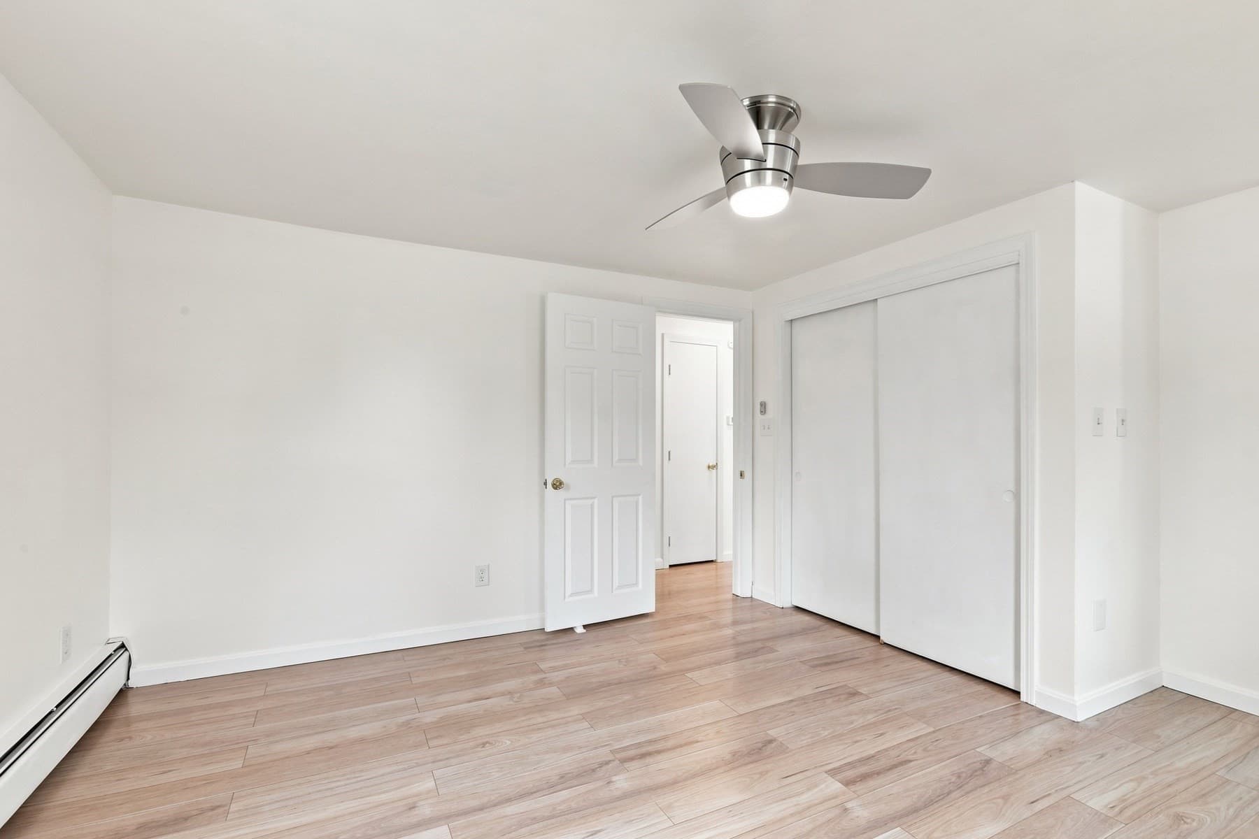 Single Family Residence at 186 Andover St, North Andover MA 01845, North Andover, photo 27 of 42