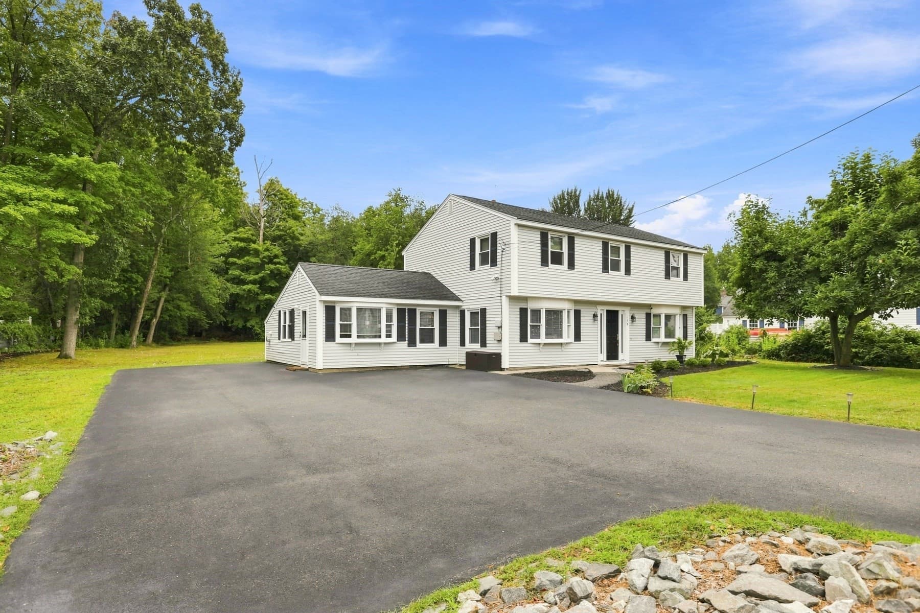 Single Family Residence at 186 Andover St, North Andover MA 01845, North Andover, photo 2 of 42