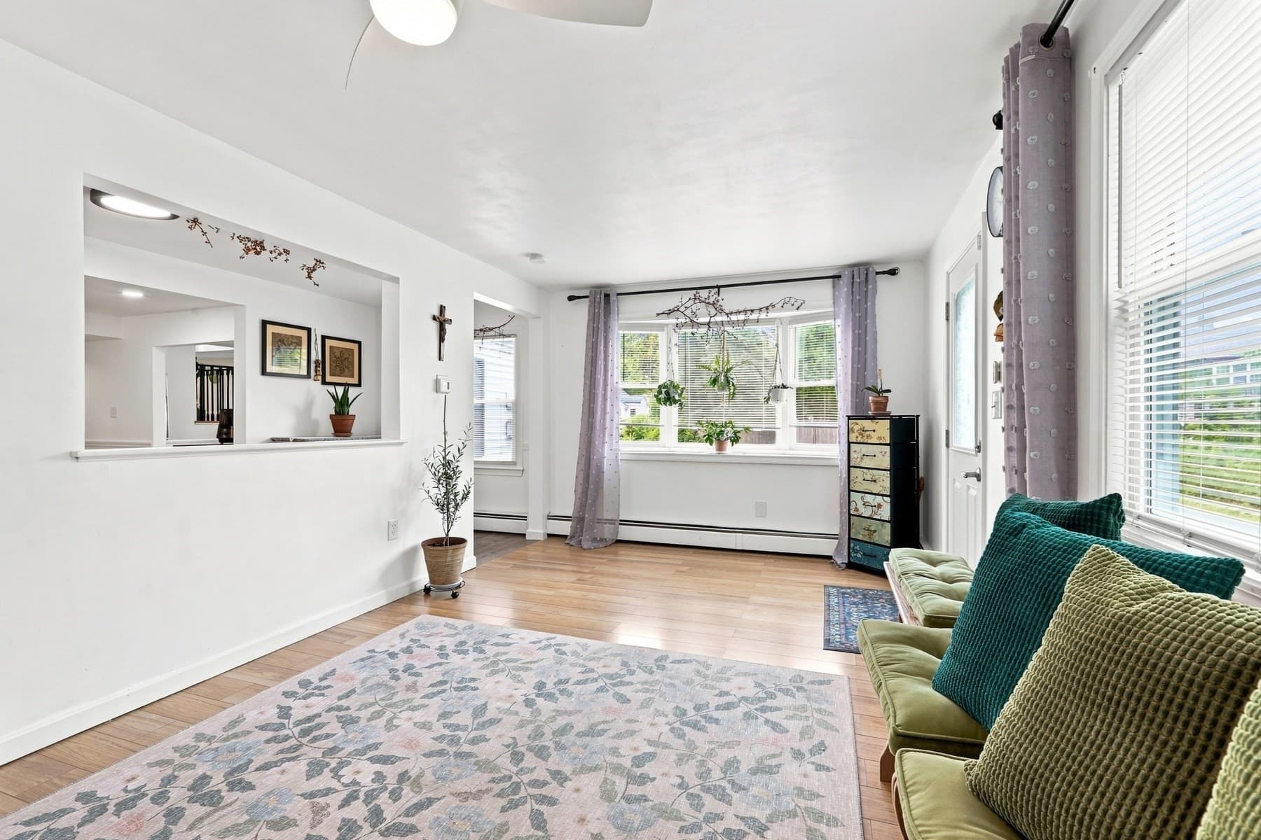 Single Family Residence at 186 Andover St, North Andover MA 01845, North Andover, photo 6 of 42