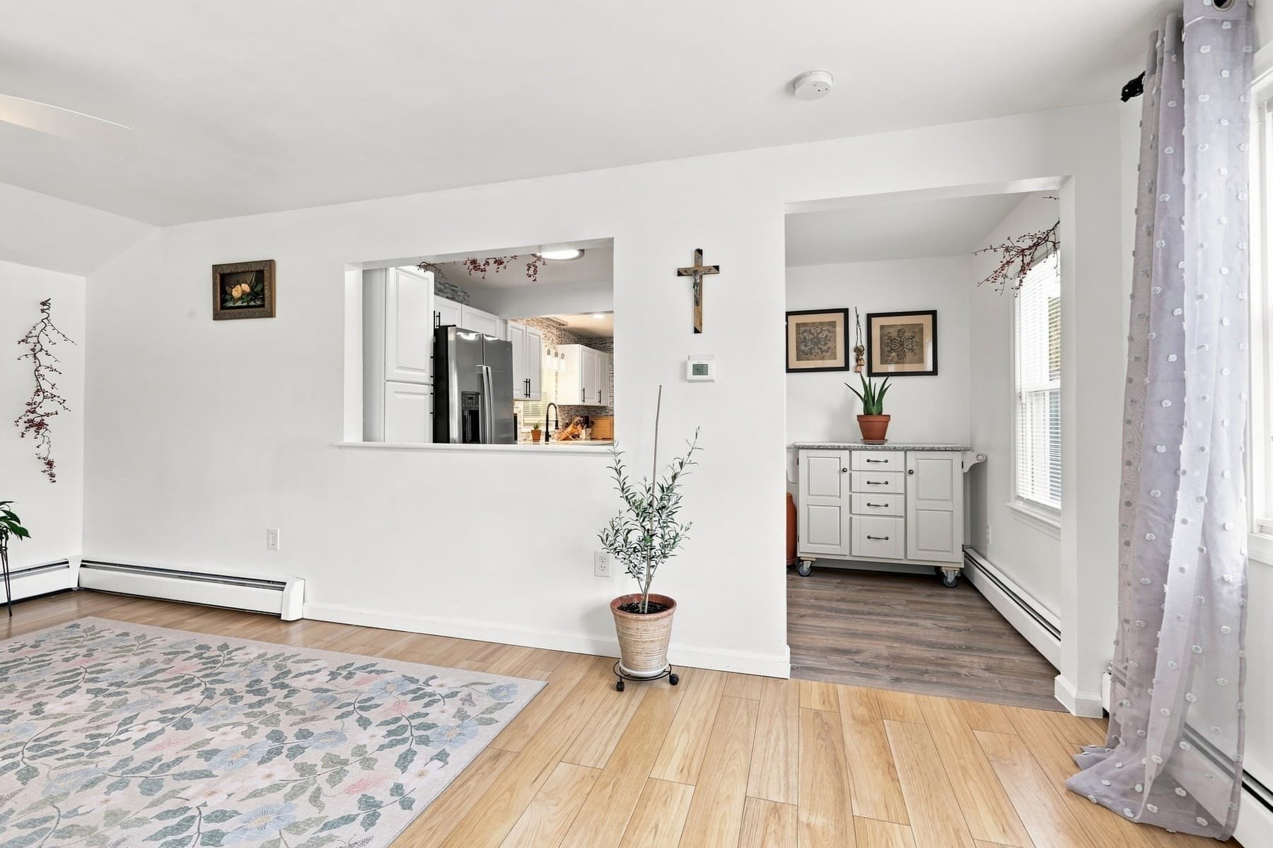 Single Family Residence at 186 Andover St, North Andover MA 01845, North Andover, photo 7 of 42