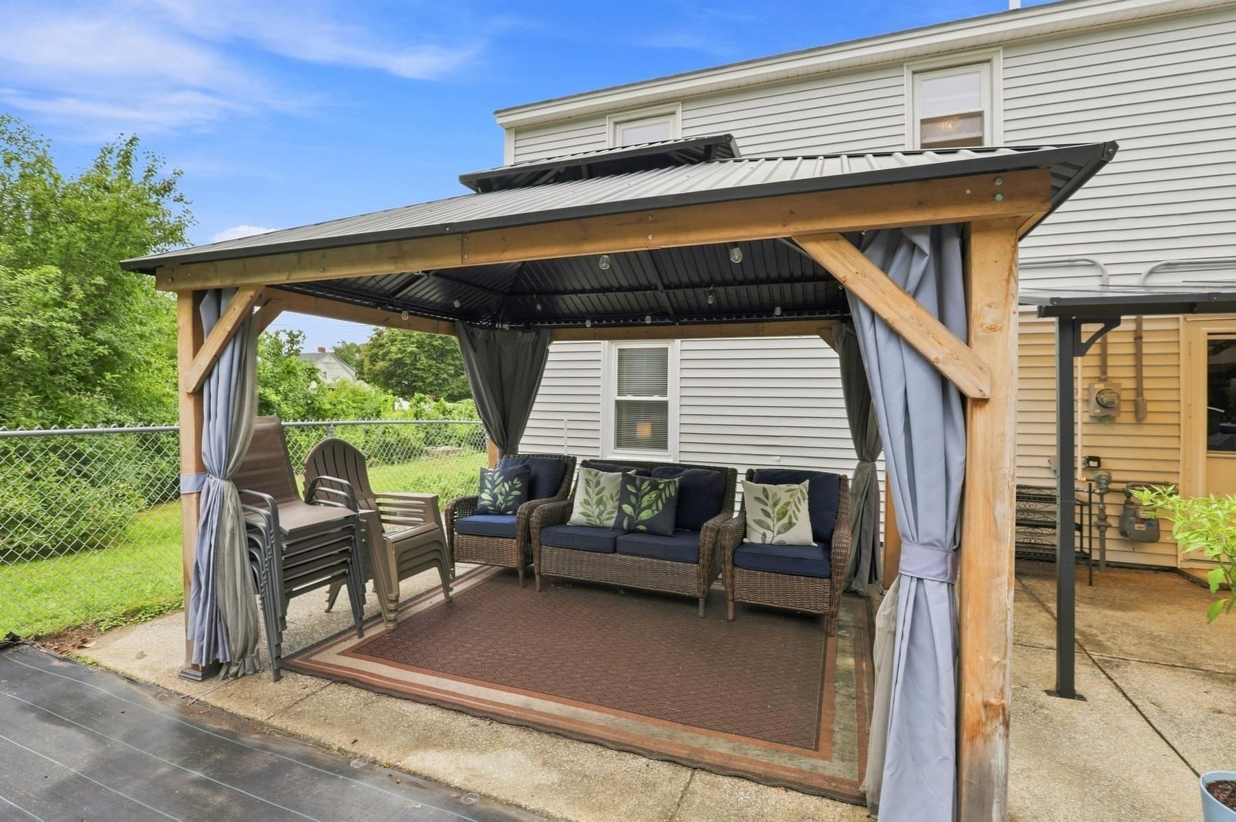 Single Family Residence at 186 Andover St, North Andover MA 01845, North Andover, photo 32 of 42