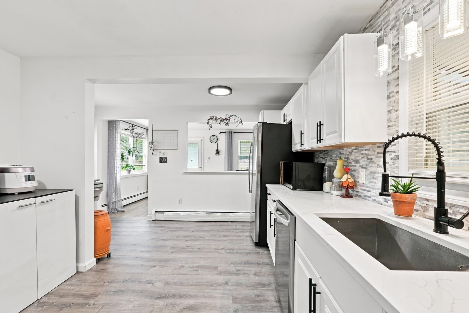 Single Family Residence at 186 Andover St, North Andover MA 01845, North Andover, photo 11 of 42
