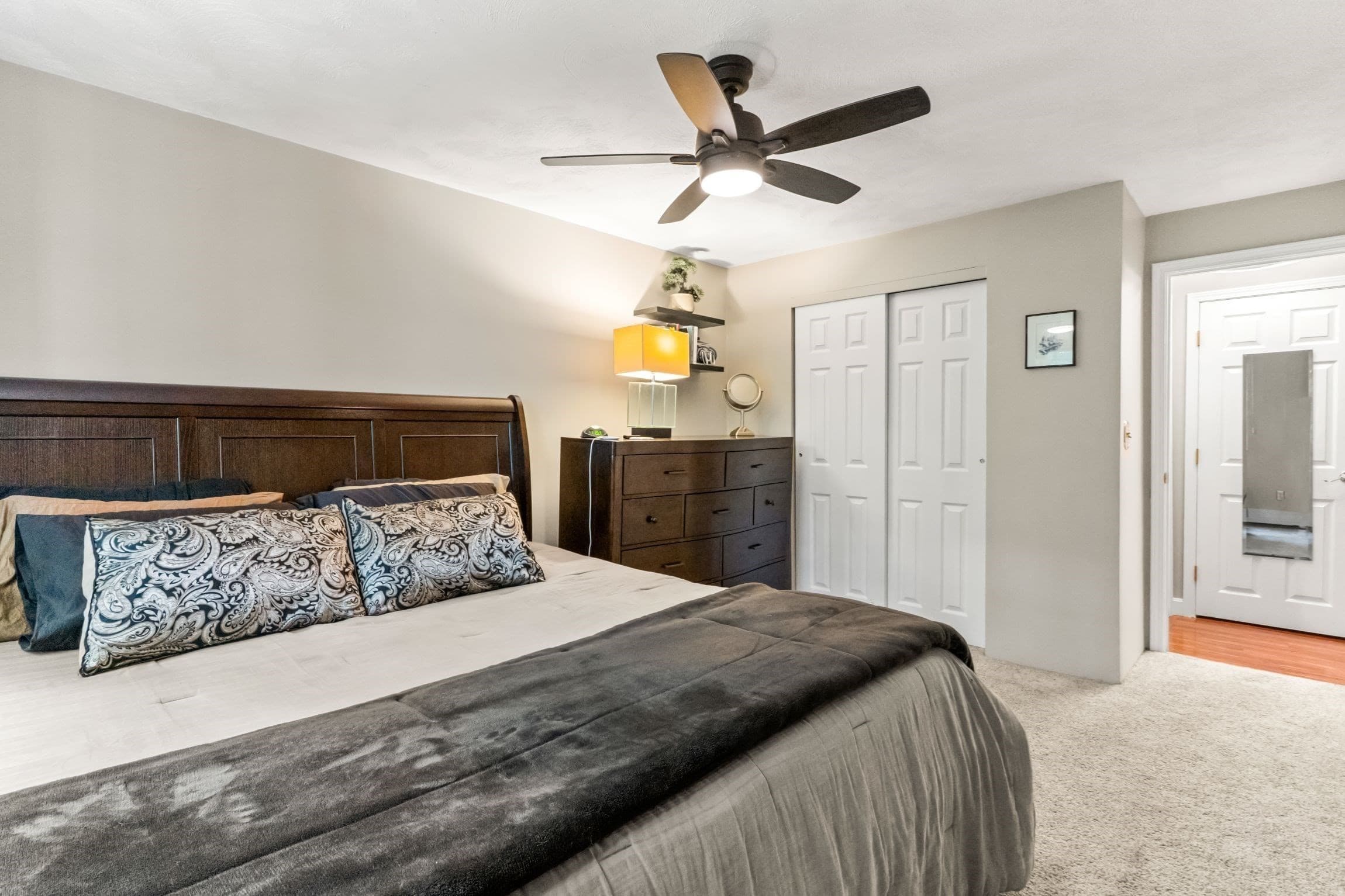 Condominium at 10 Karen Cir # 14, Billerica MA 01821, Billerica, photo 10 of 22