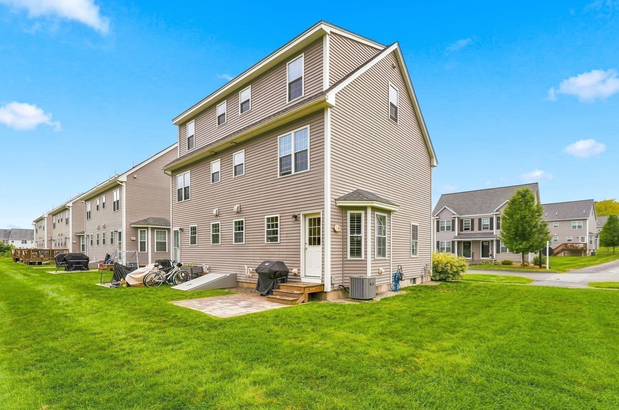Condominium at 59 Riley Rd # 59, Tyngsborough MA 01879, Tyngsborough, photo 27 of 35