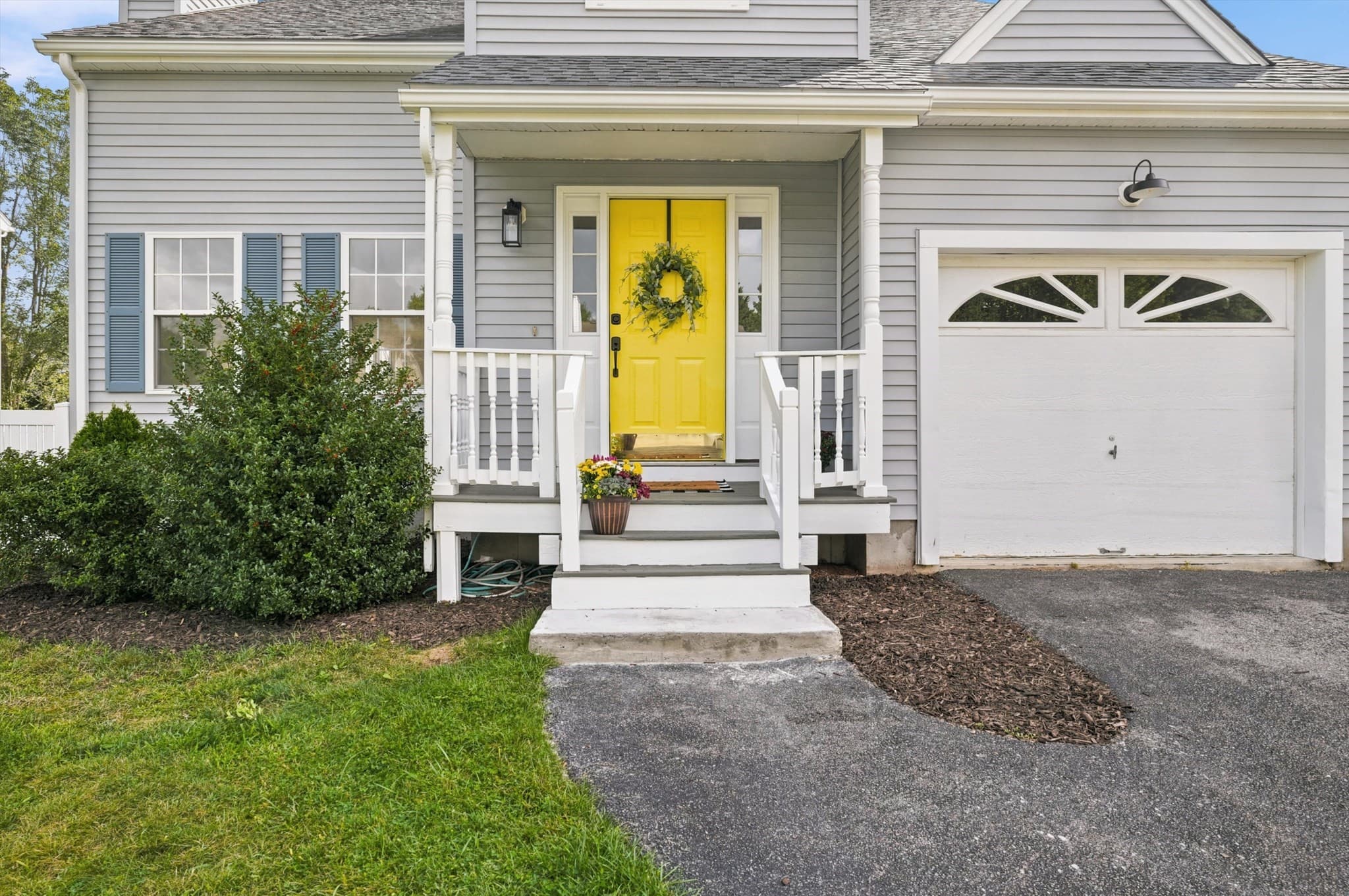 Single Family Residence at 9 Derby Ln., Franklin MA 02038, Franklin, photo 2 of 31