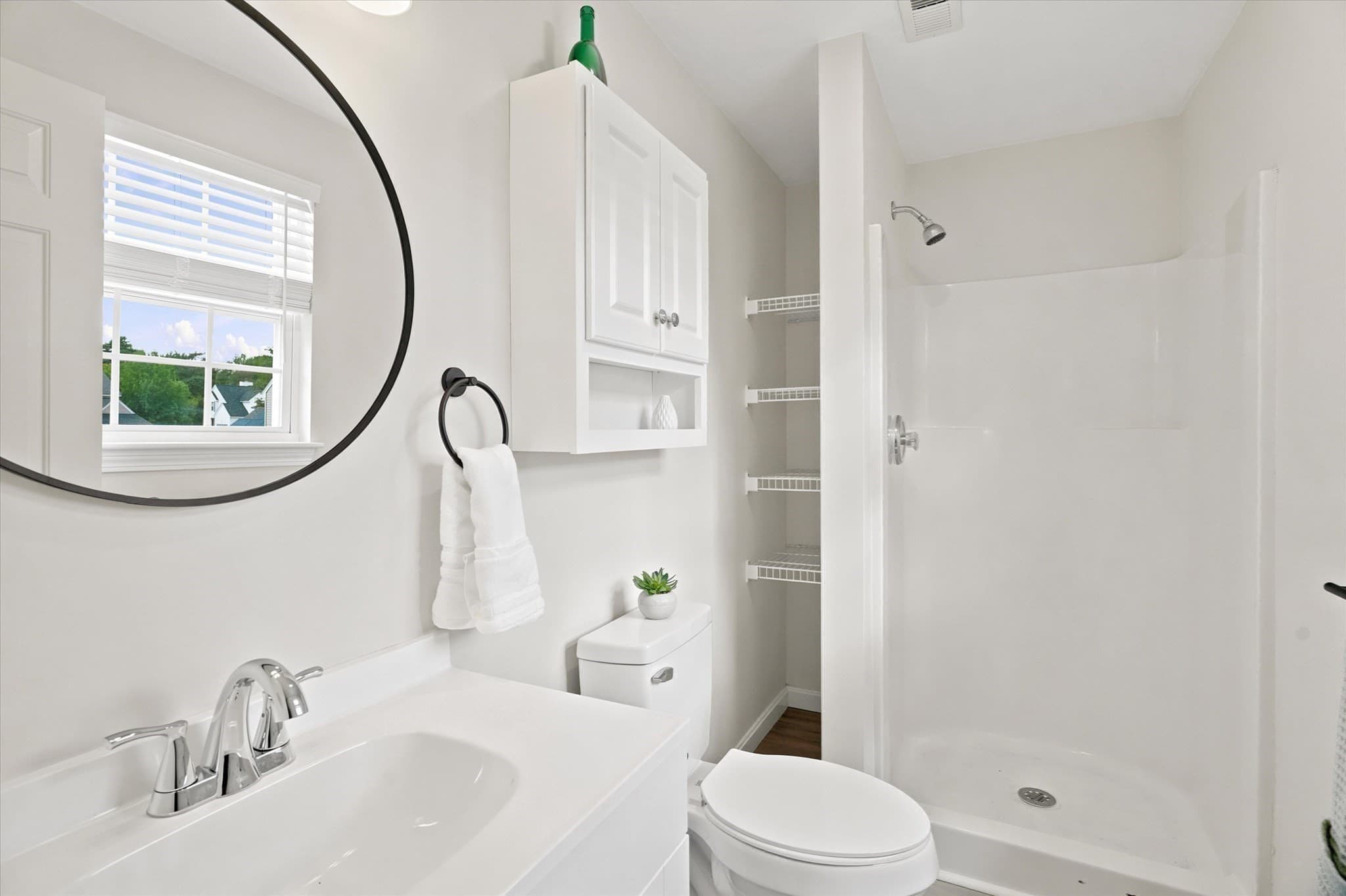 Single Family Residence at 9 Derby Ln., Franklin MA 02038, Franklin, photo 16 of 31