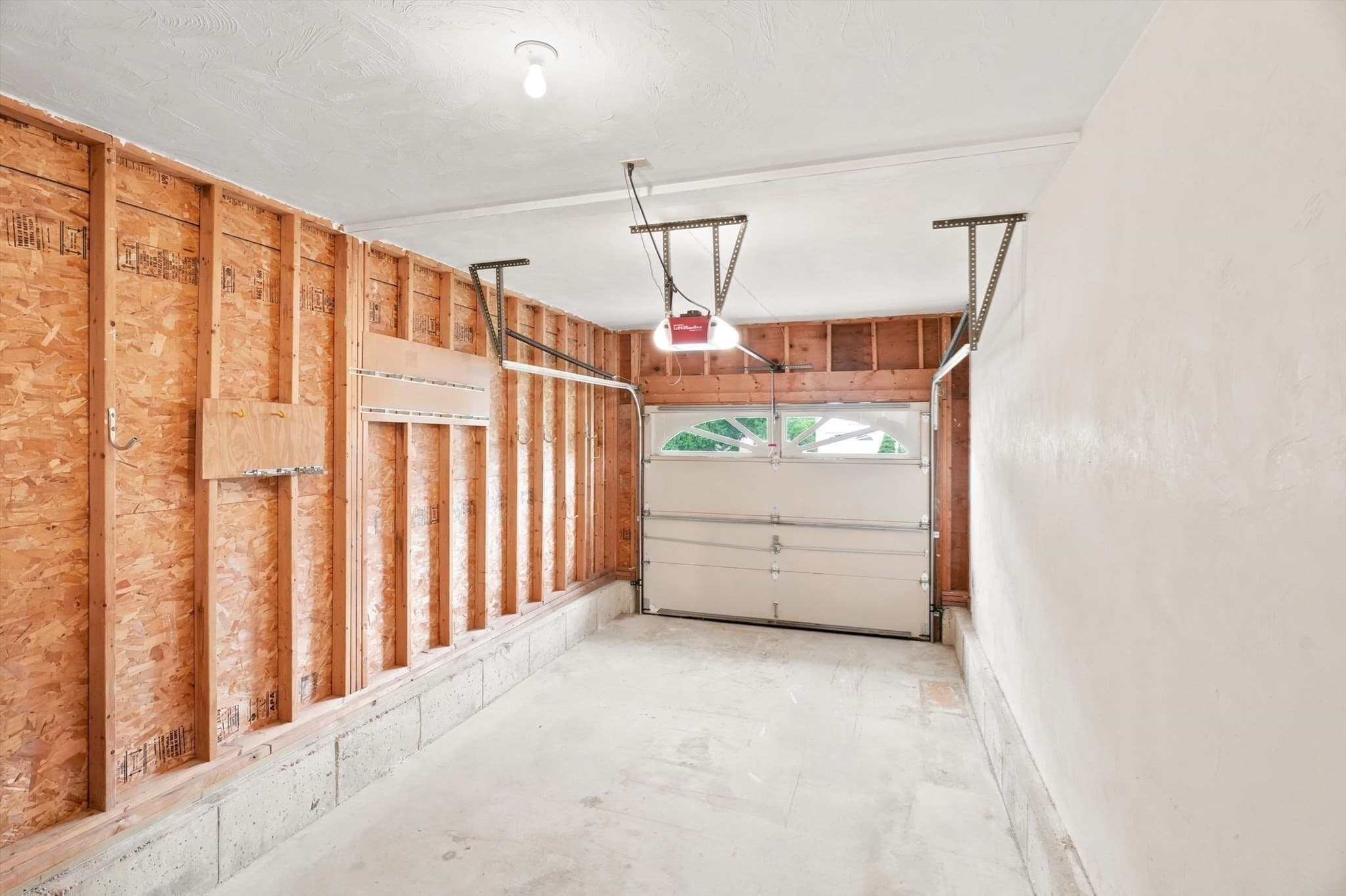 Single Family Residence at 9 Derby Ln., Franklin MA 02038, Franklin, photo 21 of 31