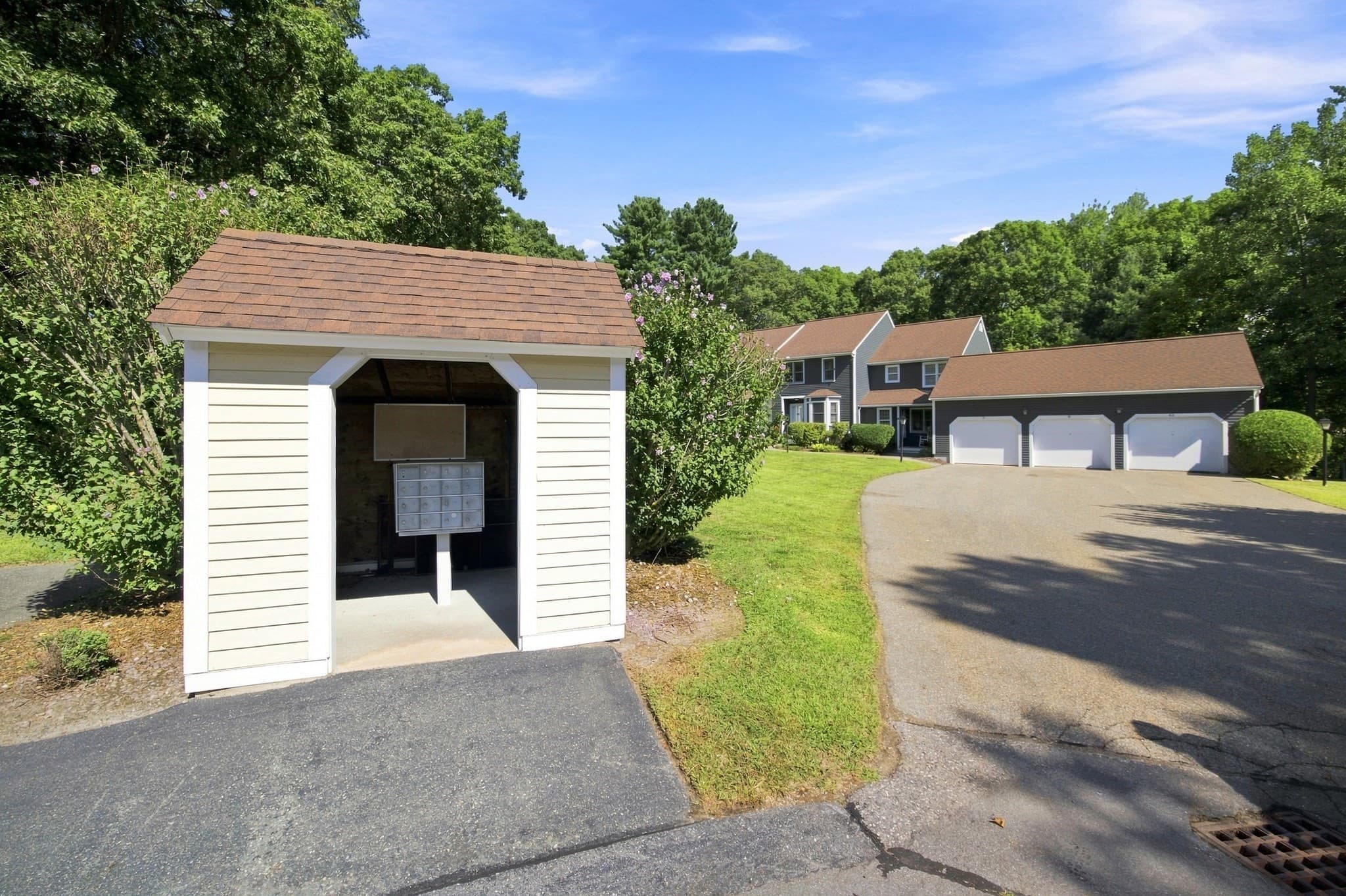 Condominium at 41 Stallbrook Rd # 41, Milford MA 01757, Milford, photo 36 of 40