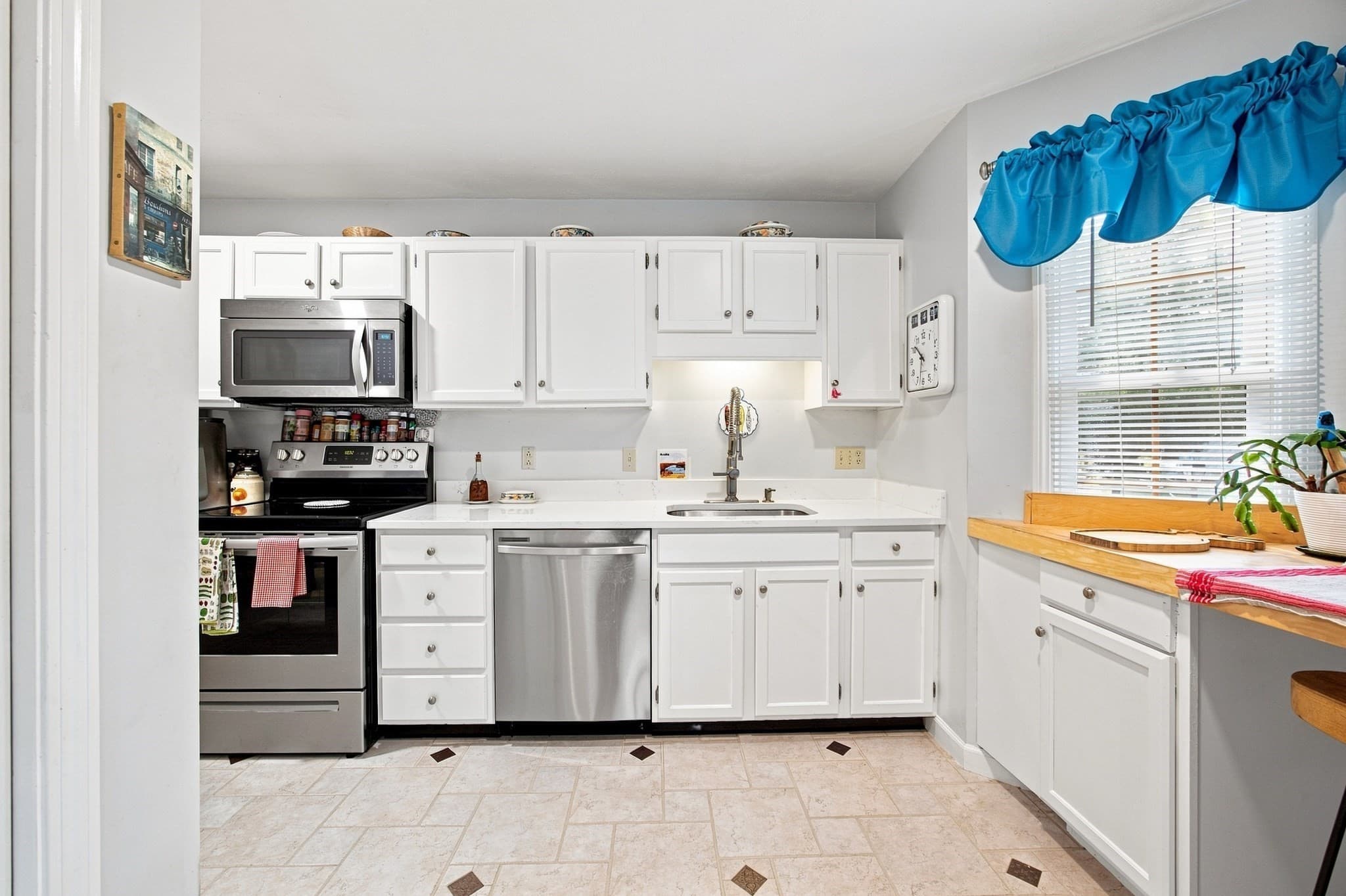 Condominium at 41 Stallbrook Rd # 41, Milford MA 01757, Milford, photo 10 of 40