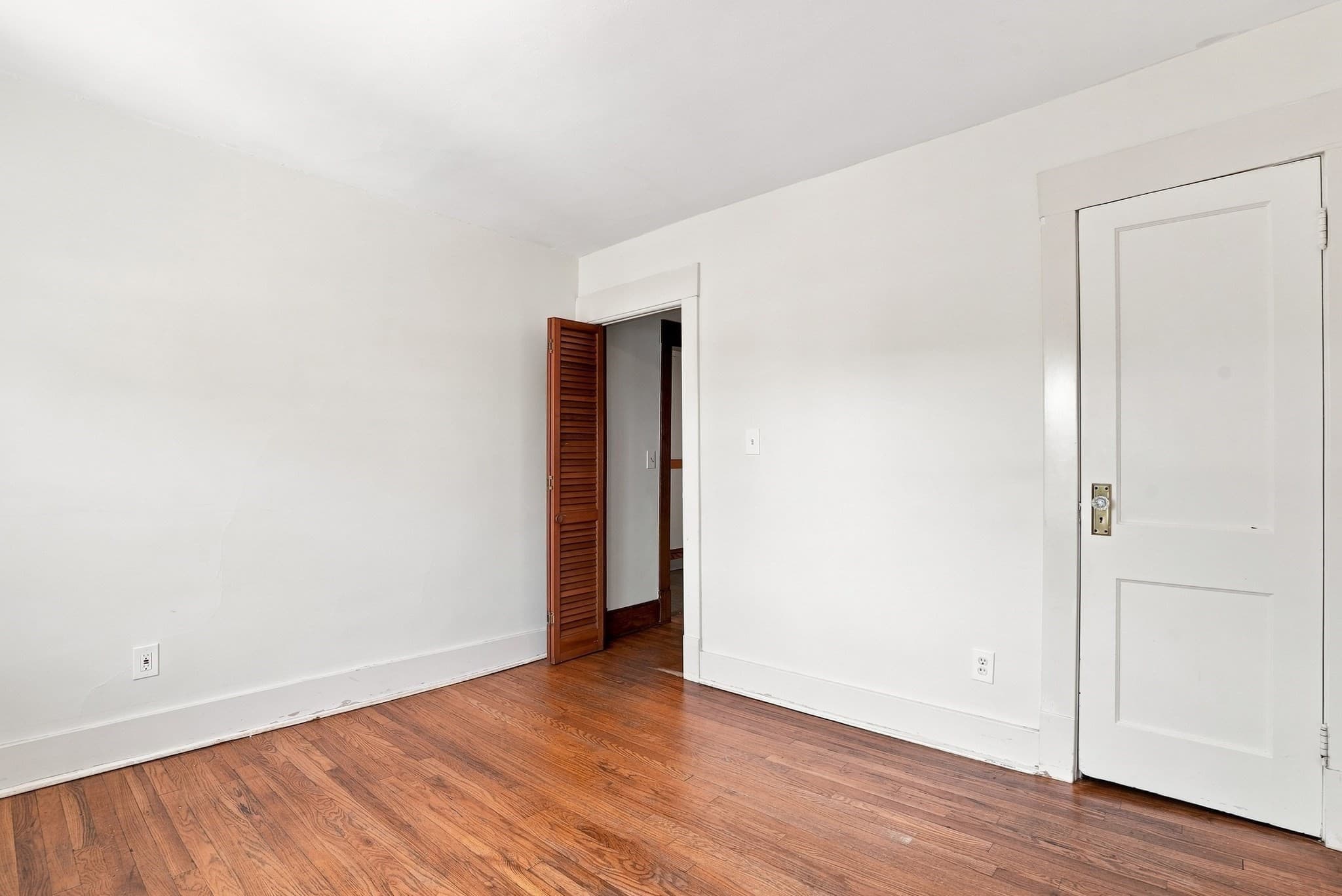 3 Family at 39 Bell St, Chicopee MA 01013, Chicopee, photo 16 of 38