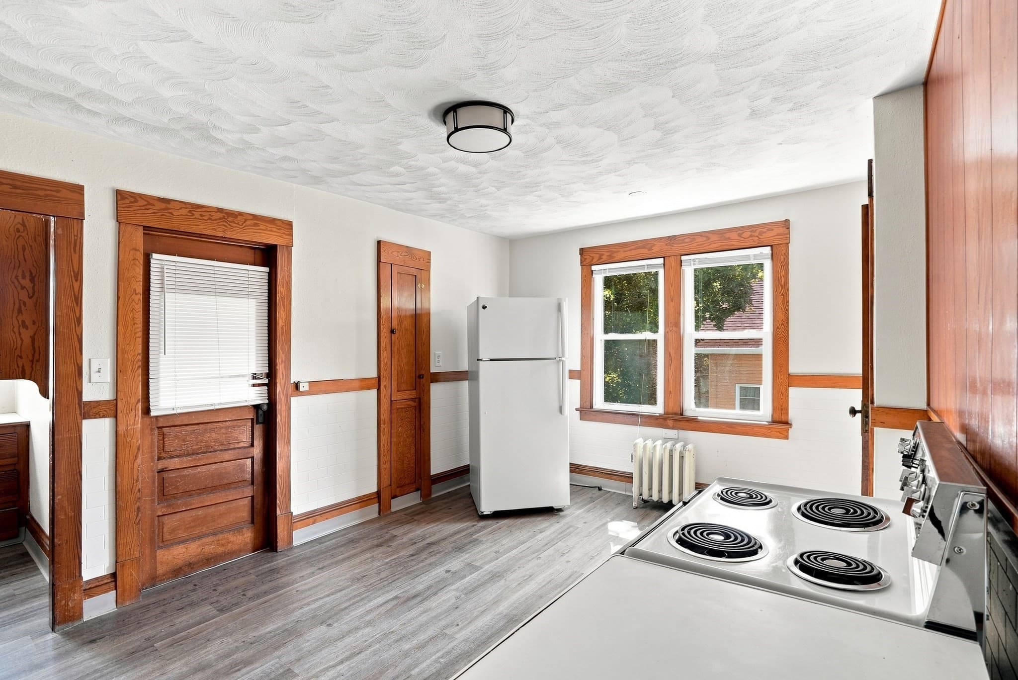 3 Family at 39 Bell St, Chicopee MA 01013, Chicopee, photo 7 of 38