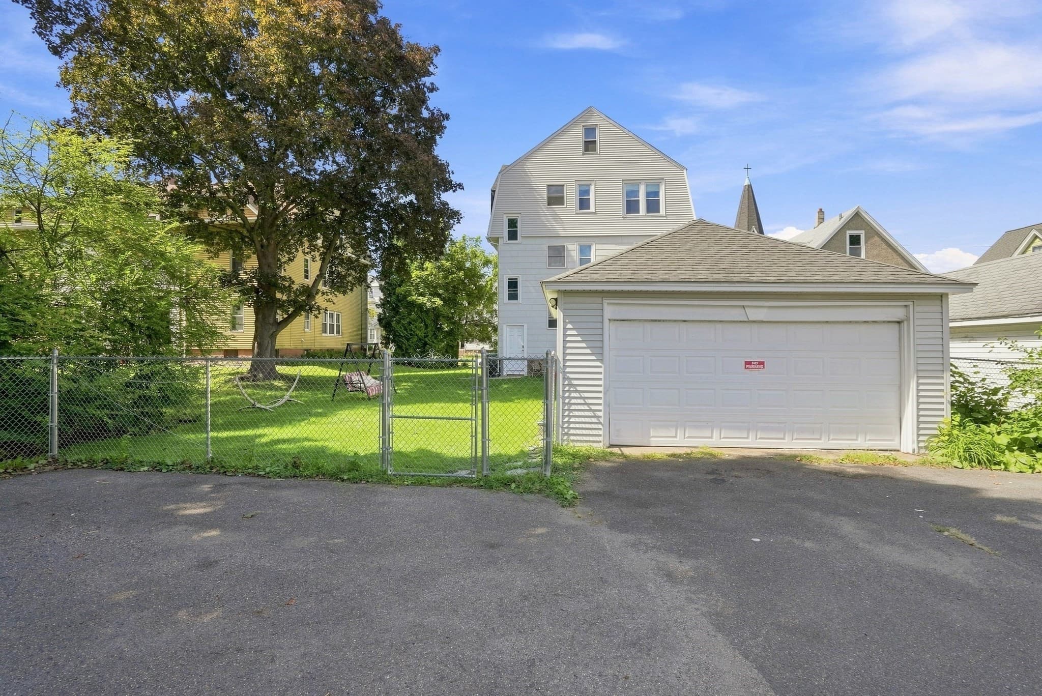 3 Family at 39 Bell St, Chicopee MA 01013, Chicopee, photo 32 of 38
