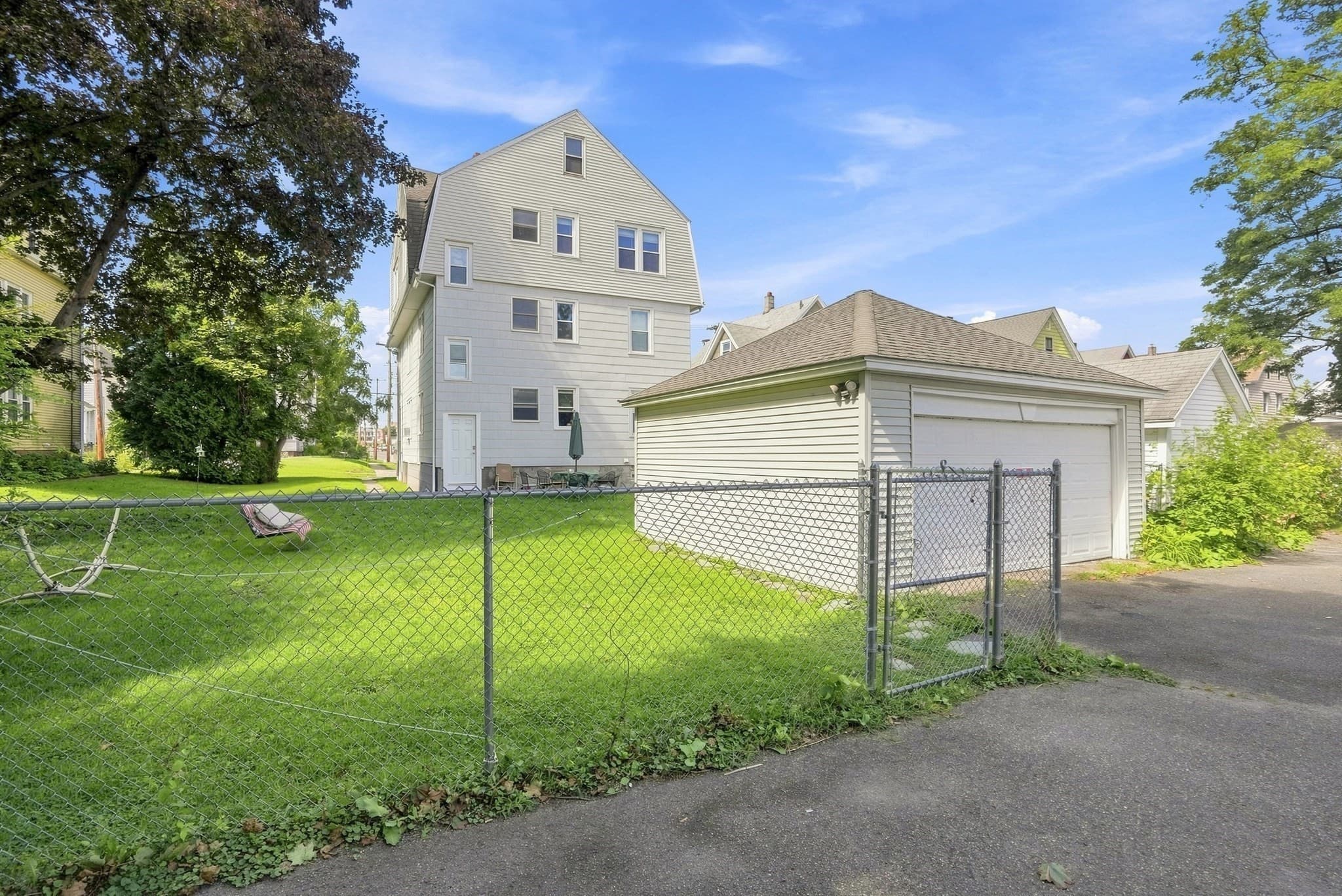 3 Family at 39 Bell St, Chicopee MA 01013, Chicopee, photo 34 of 38