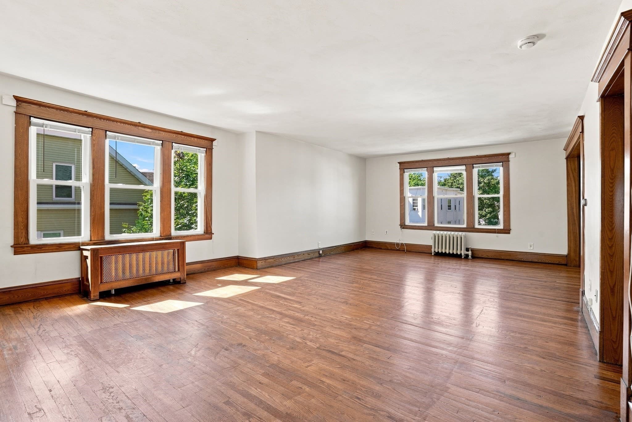 3 Family at 39 Bell St, Chicopee MA 01013, Chicopee, photo 11 of 38