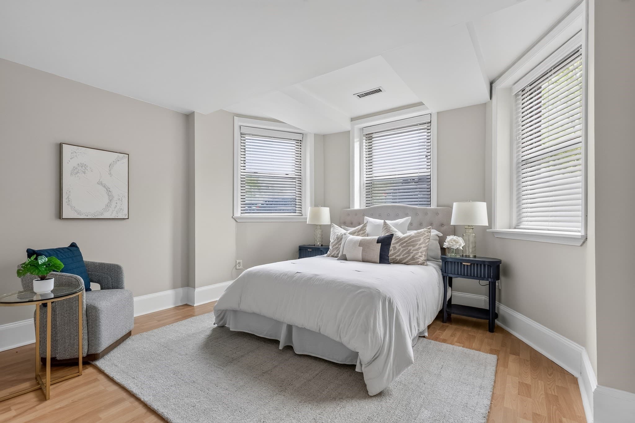 Condominium at 33 Bay State Rd # 2, Boston MA 02215, photo 13 of 33