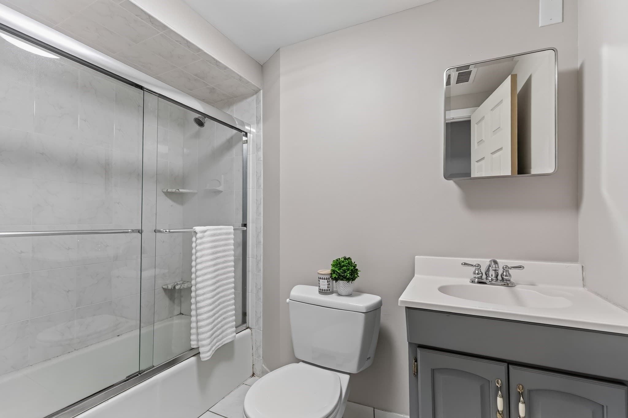 Condominium at 33 Bay State Rd # 2, Boston MA 02215, photo 20 of 33