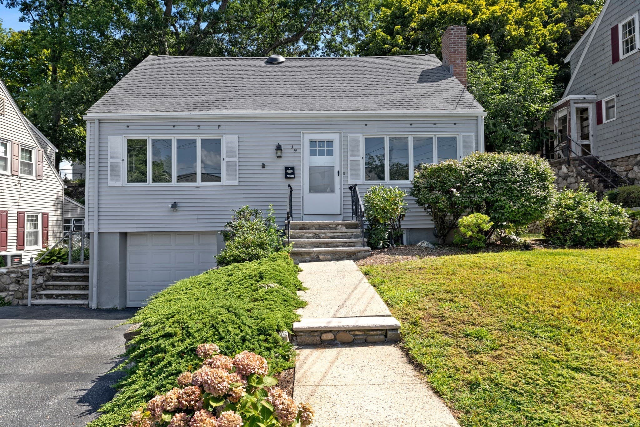 19 Elliott St, Melrose MA 02176