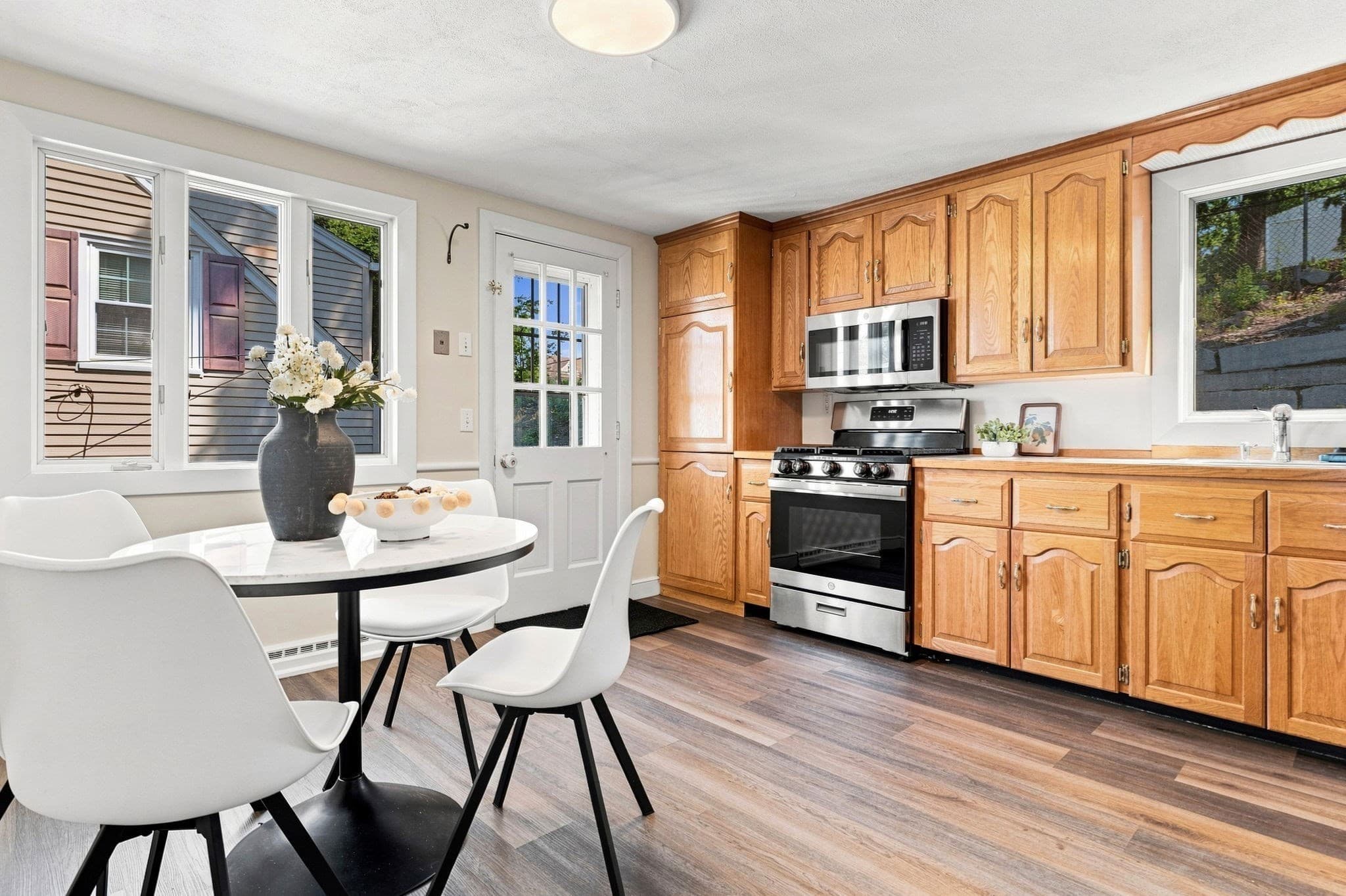 Single Family Residence at 19 Elliott St, Melrose MA 02176, Melrose, photo 8 of 27