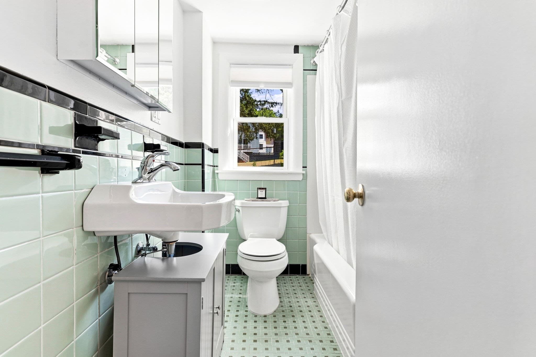 Single Family Residence at 19 Elliott St, Melrose MA 02176, Melrose, photo 21 of 27
